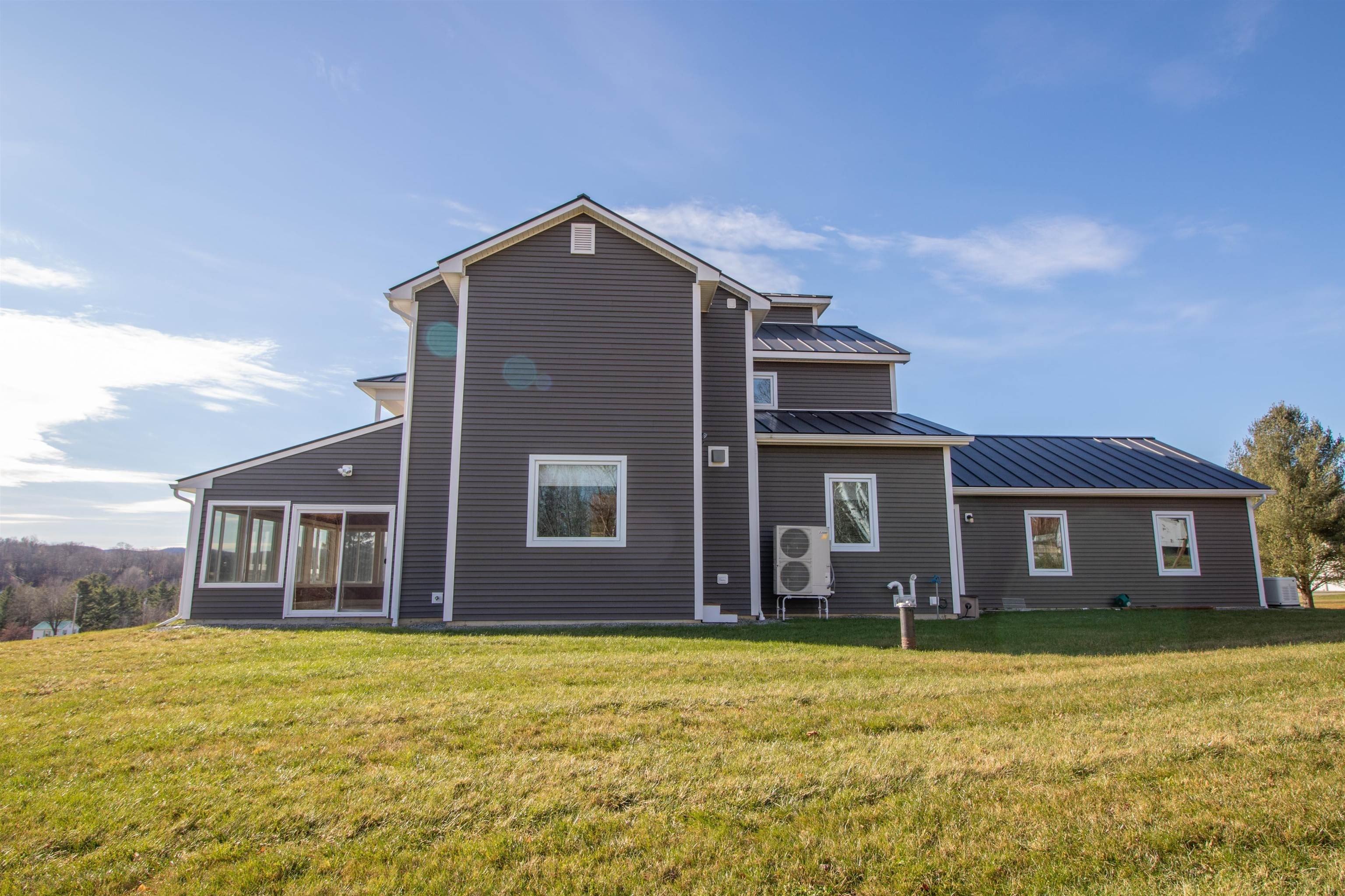 Barton, Vermont, 05822, United States, 6 Bedrooms Bedrooms, ,3 BathroomsBathrooms,Residential,For Sale,1943519