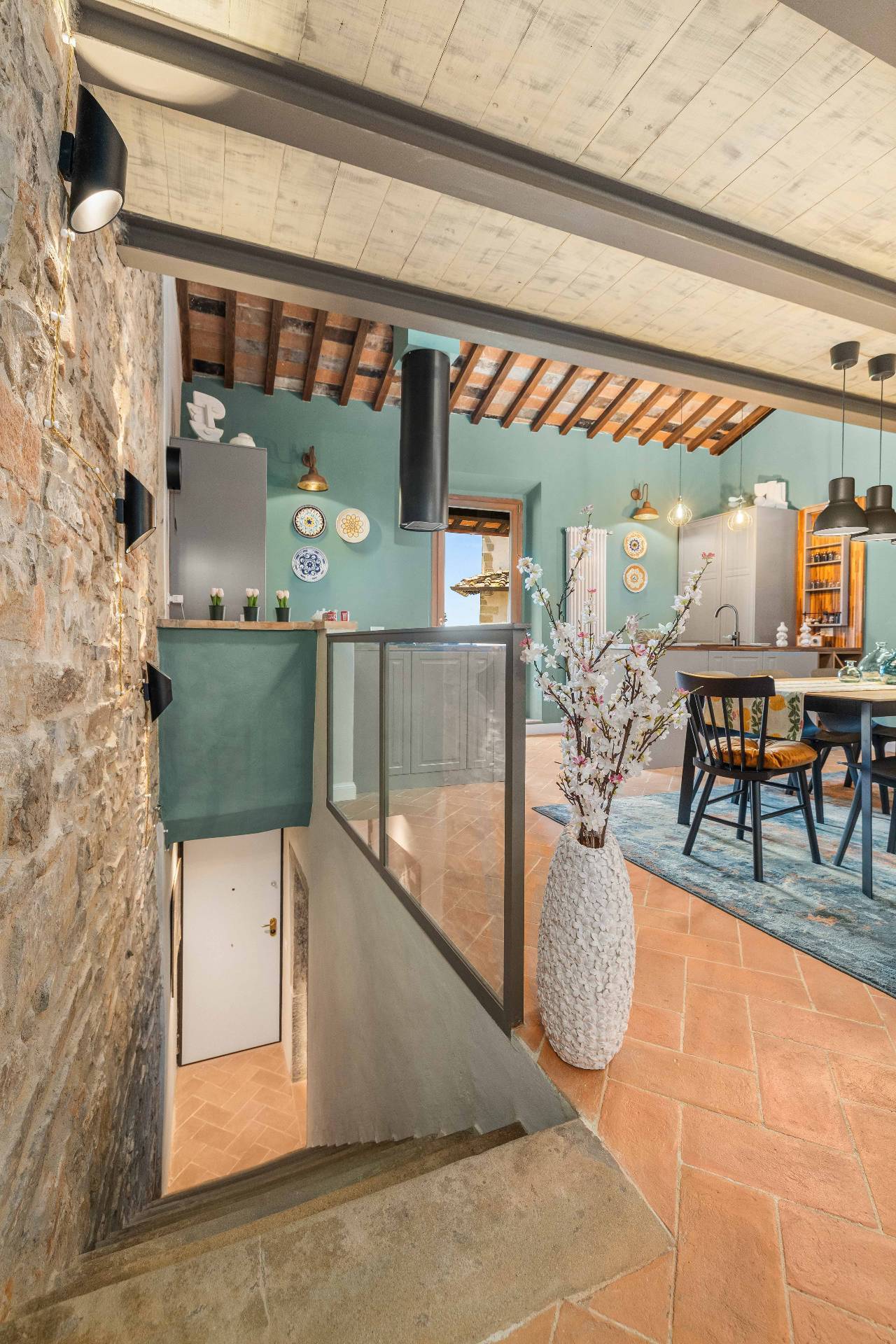Firenze, Firenze, 50100, IT, 3 Bedrooms Bedrooms, ,3 BathroomsBathrooms,Residential,For Sale,1882451