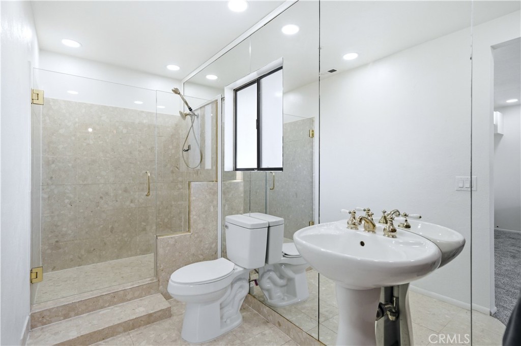 Fontana, California, 92336, United States, 3 Bedrooms Bedrooms, ,2 BathroomsBathrooms,Residential,For Sale,2028029