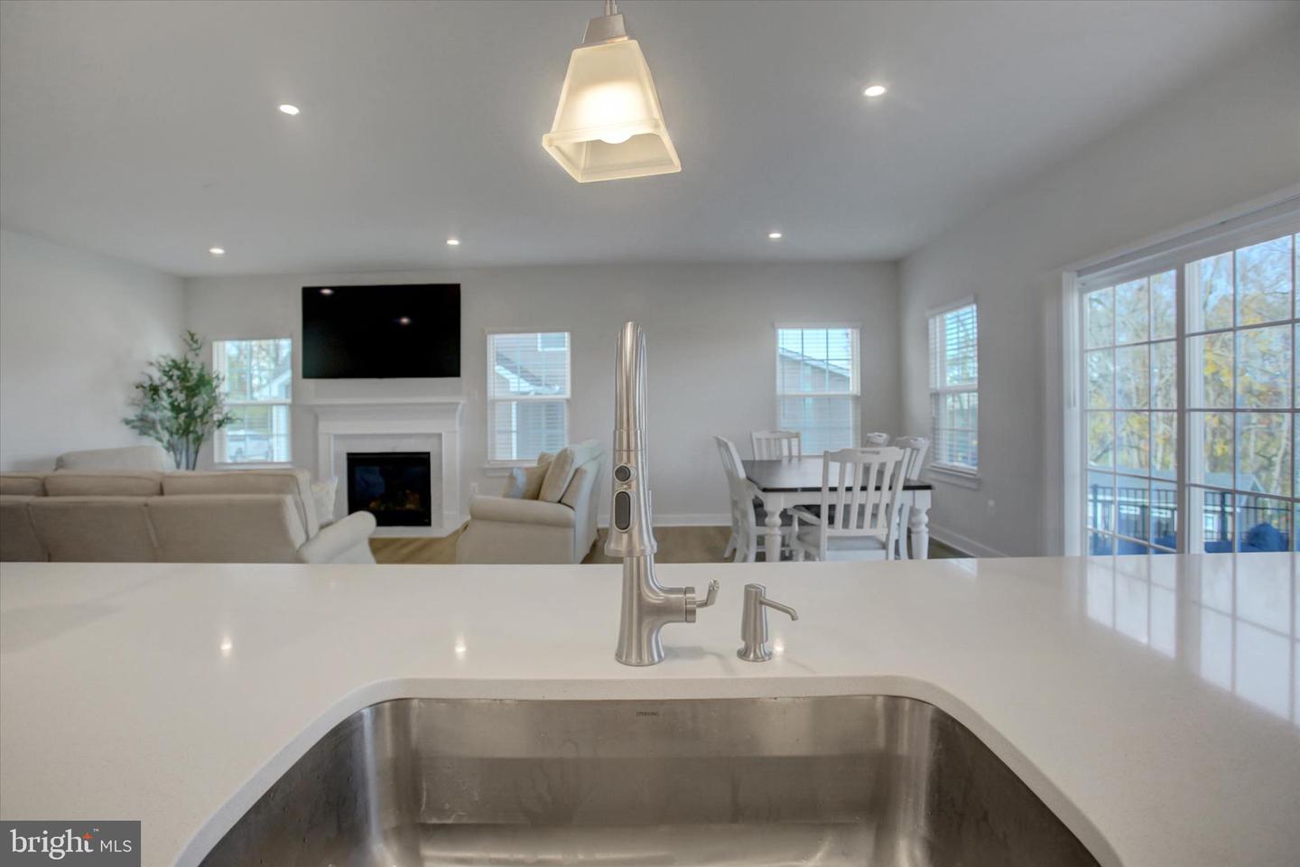 Greencastle, Pennsylvania, 17225, United States, 4 Bedrooms Bedrooms, ,4 BathroomsBathrooms,Residential,For Sale,1989287