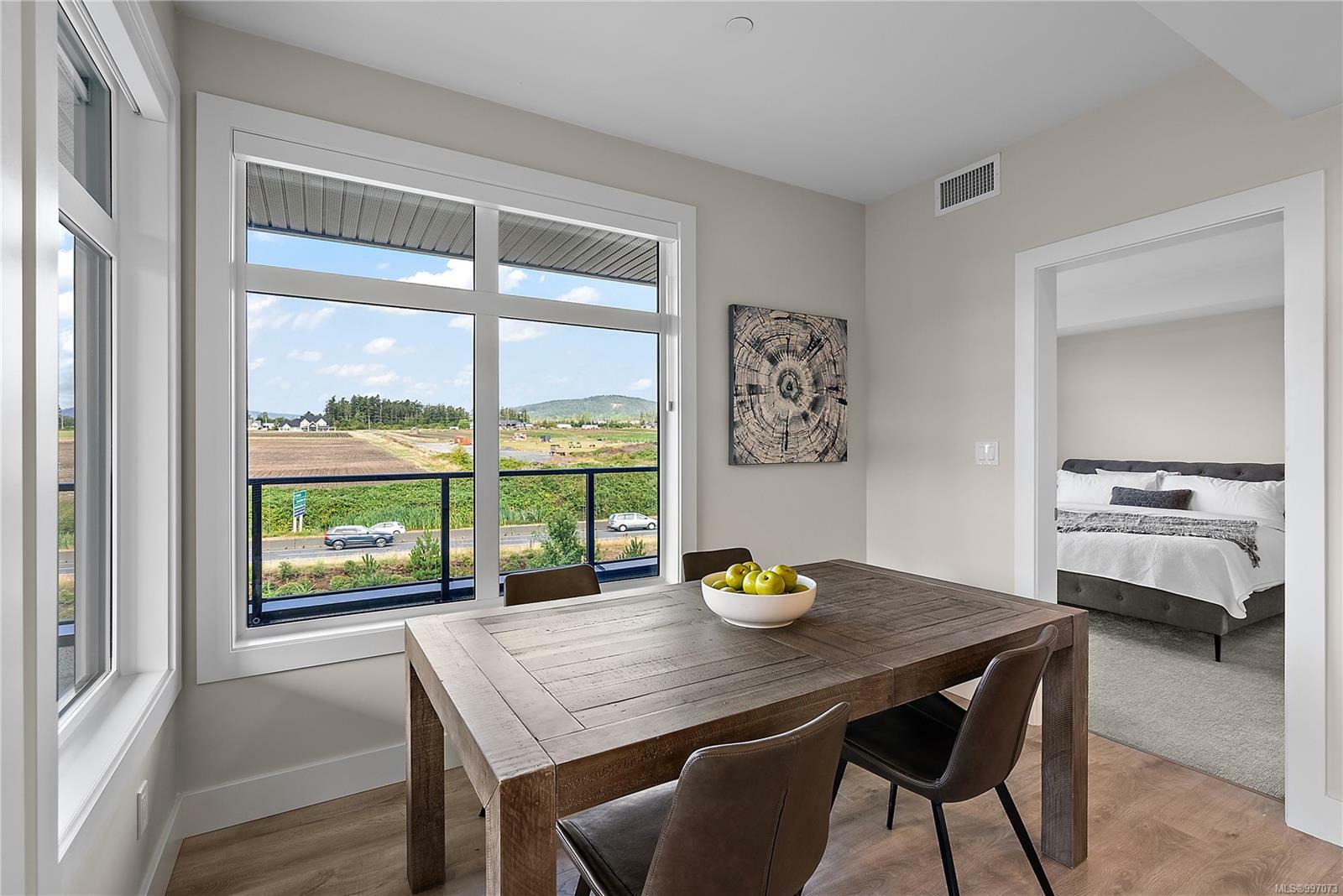 CENTRAL SAANICH, British Columbia, V8M 0B9, CA, 2 Bedrooms Bedrooms, ,Residential,For Sale,1876332