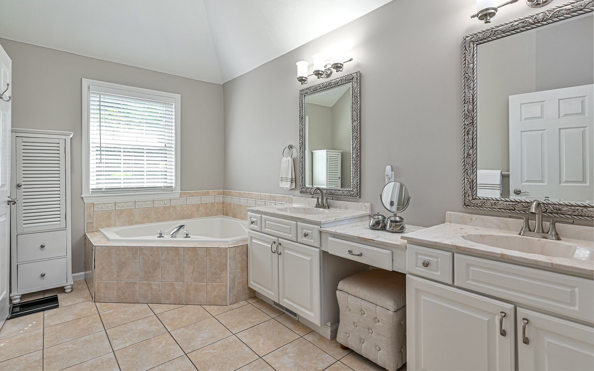  715 Breckland Drive, Seven Fields, PA 16046 - 物件實景
