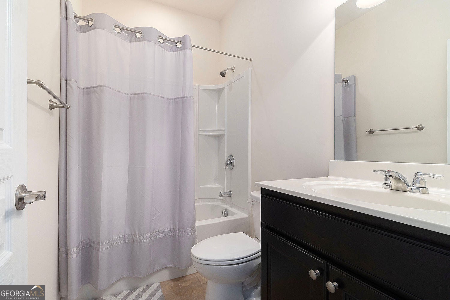 Cumming, Georgia, 30040, United States, 5 Bedrooms Bedrooms, ,5 BathroomsBathrooms,Residential,For Sale,1922351