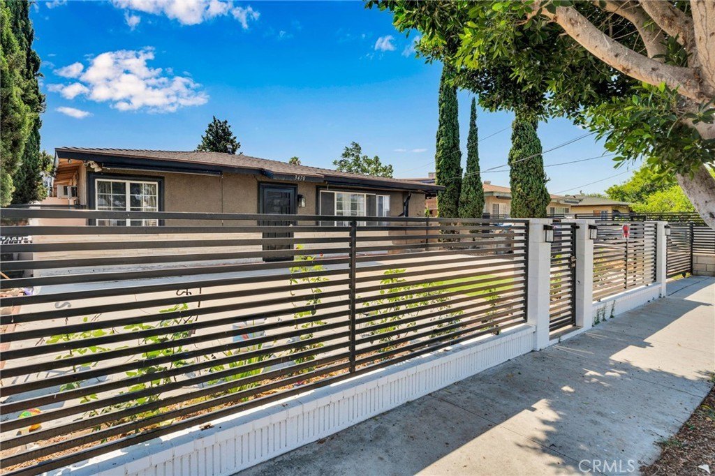 Baldwin Park, California, 91706, United States, 2 Bedrooms Bedrooms, ,1 BathroomBathrooms,Residential,For Sale,1895023