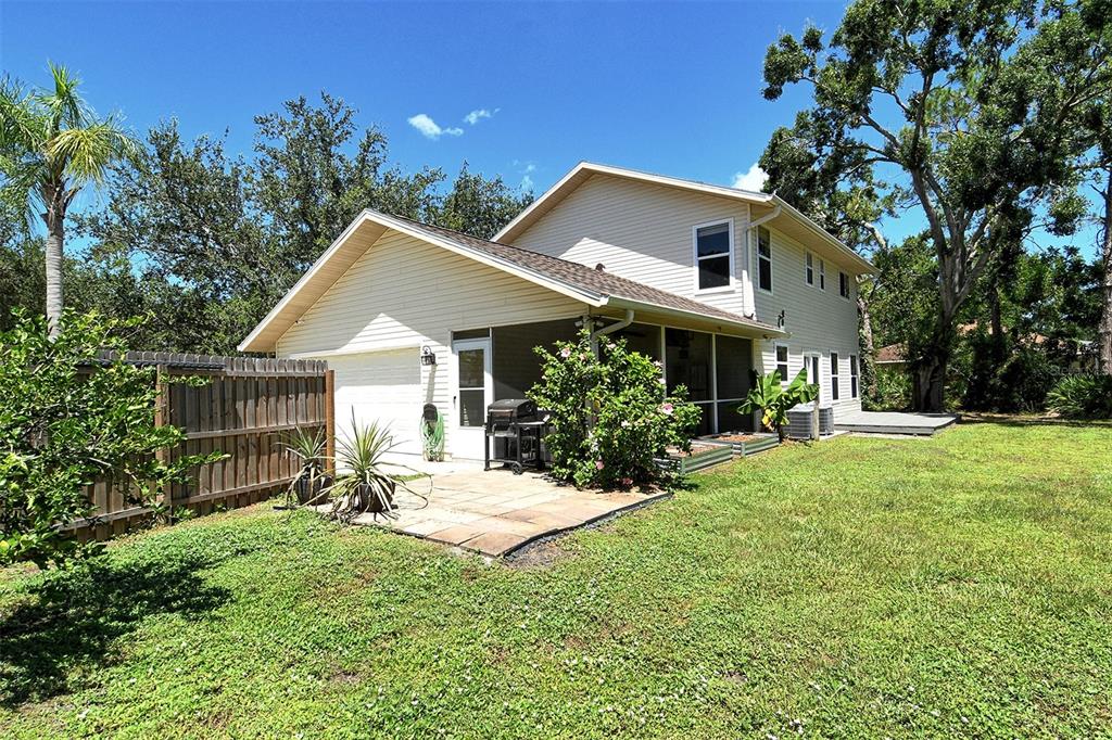 Bradenton, Florida, 34212, United States, 3 Bedrooms Bedrooms, ,3 BathroomsBathrooms,Residential,For Sale,1903405