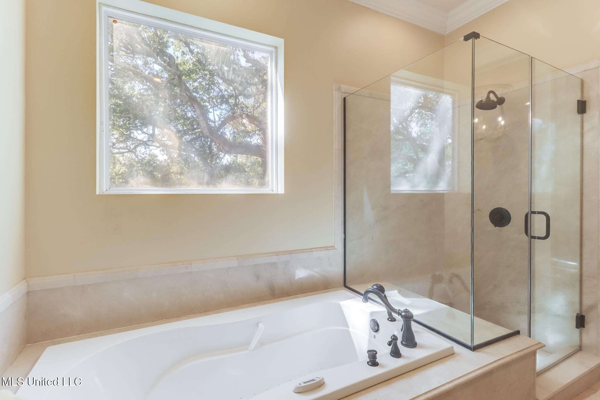 Pascagoula, Mississippi, 39581, United States, 5 Bedrooms Bedrooms, ,6 BathroomsBathrooms,Residential,For Sale,1977278