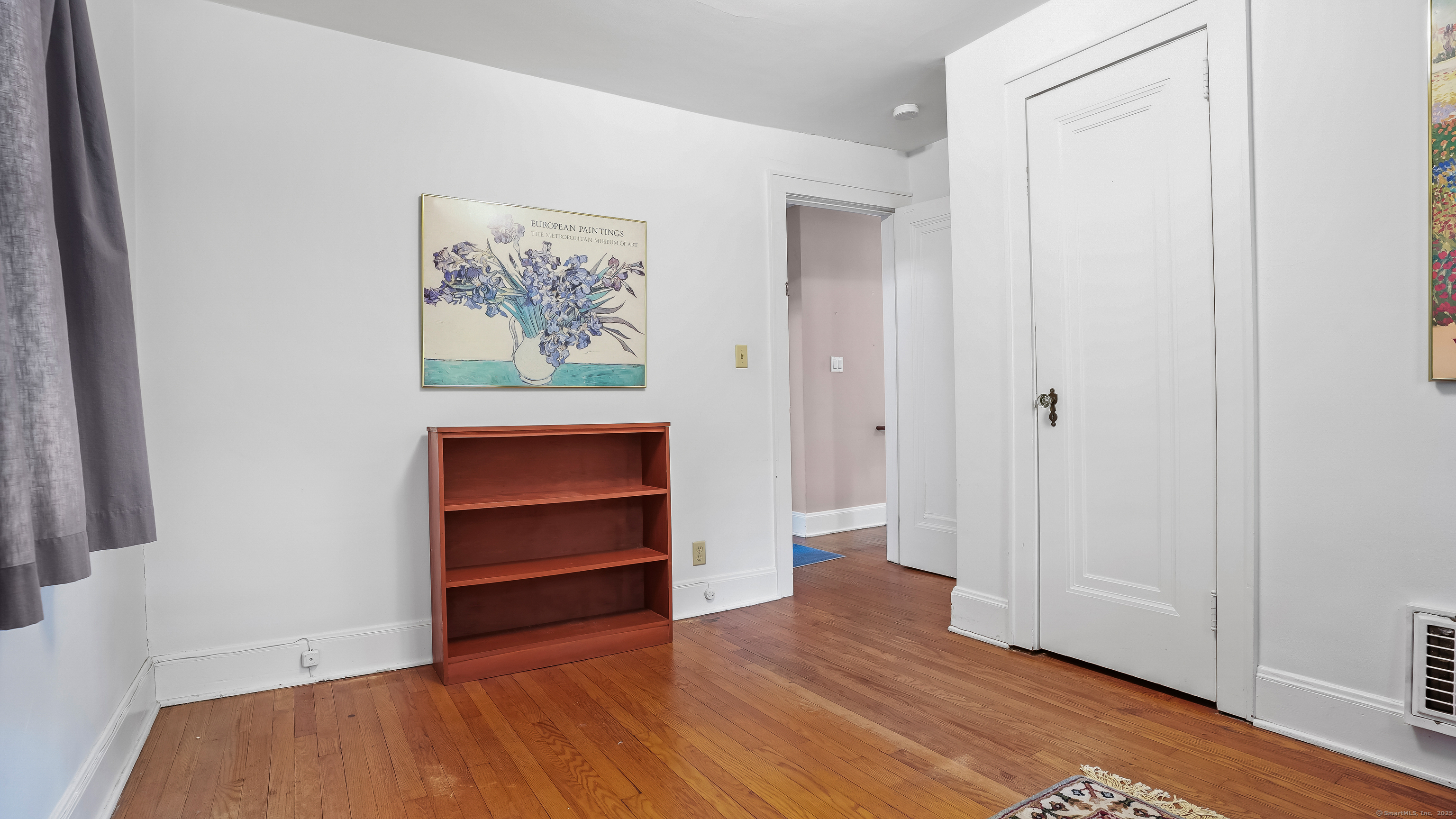 Hamden, Connecticut, 06517, United States, 4 Bedrooms Bedrooms, ,3 BathroomsBathrooms,Residential,For Sale,1917035