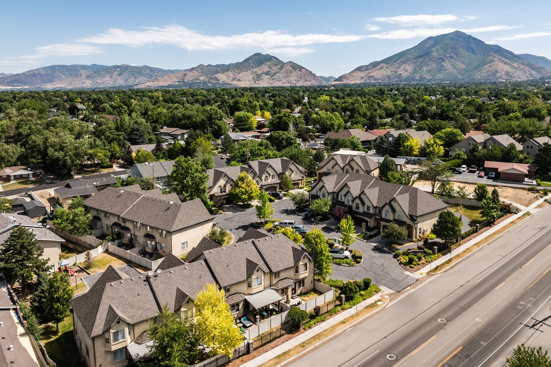  Prime Holladay Townhome in an Unbeatable Location - 物件實景