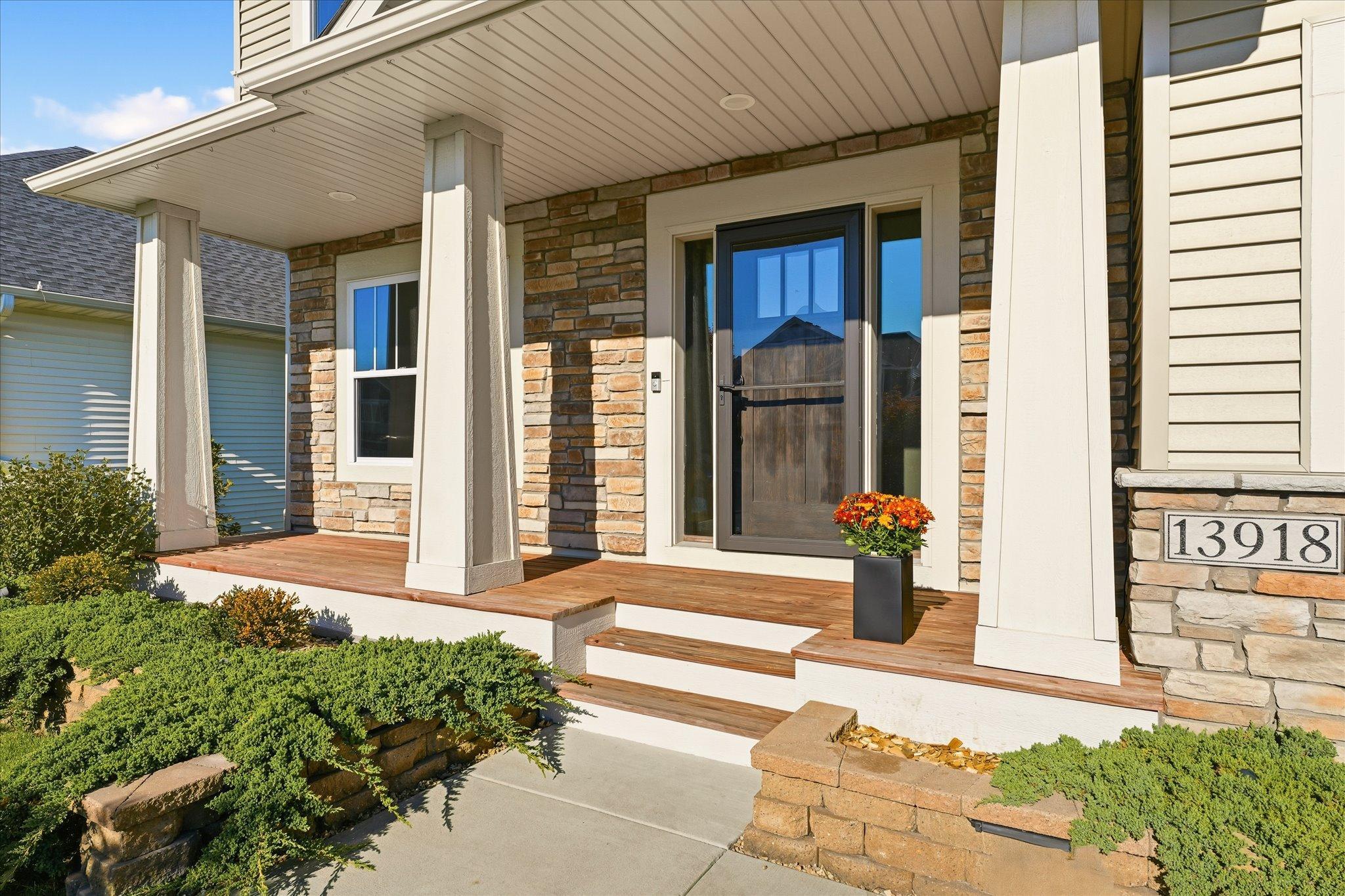 Rosemount, Minnesota, 55068, United States, 5 Bedrooms Bedrooms, ,3 BathroomsBathrooms,Residential,For Sale,1993555