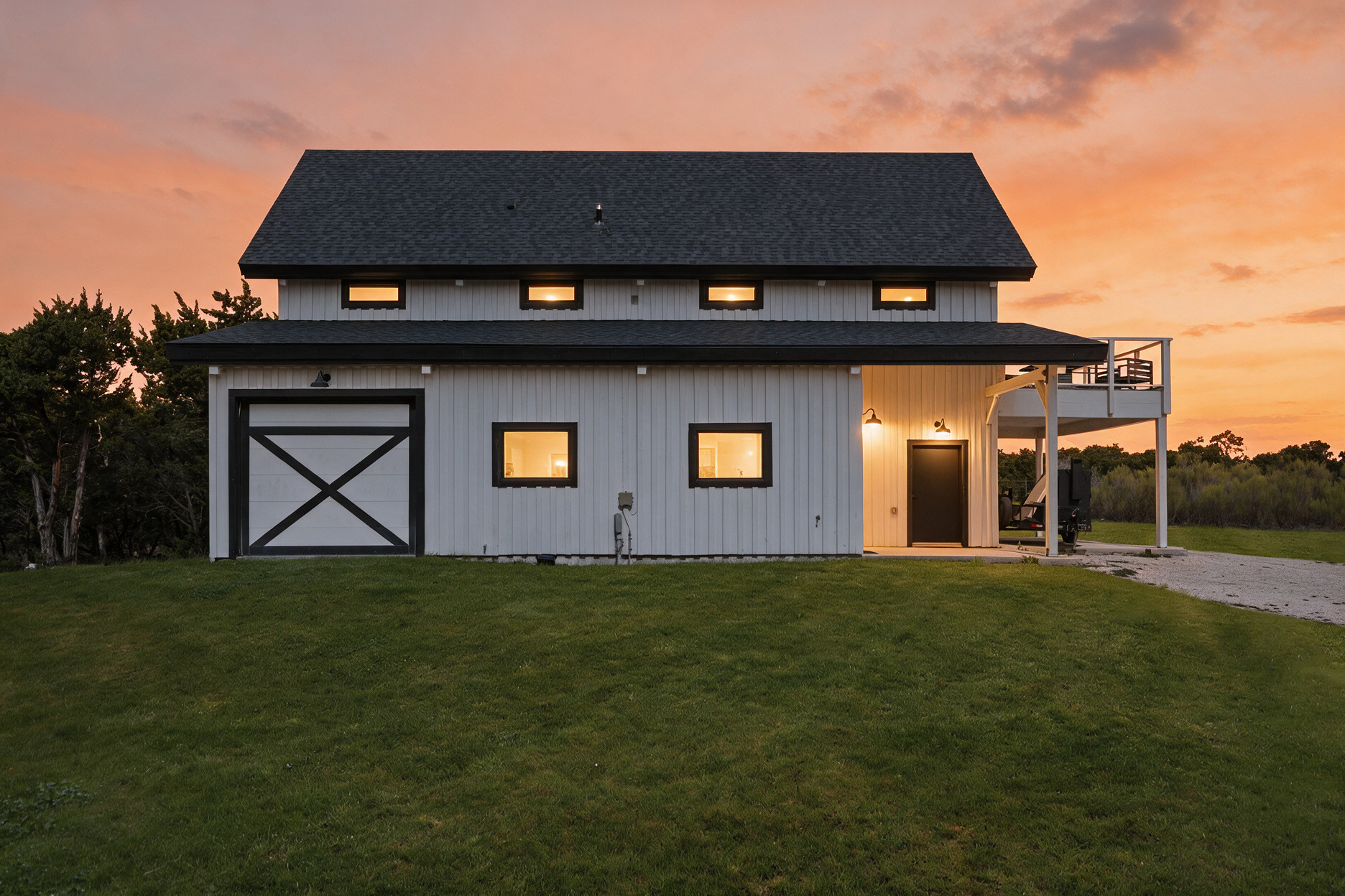  Hilltop Barndominium on 15+ Acres - 物件實景