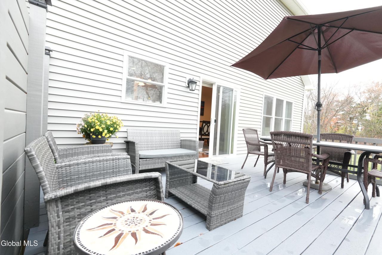 Rensselaer, New York, 12144, United States, 3 Bedrooms Bedrooms, ,3 BathroomsBathrooms,Residential,For Sale,1995950