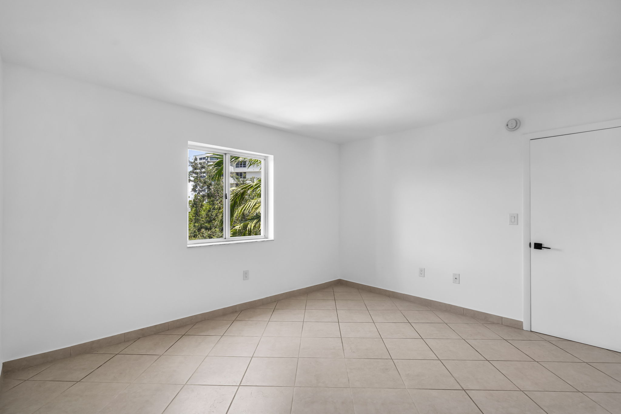  1401 Bay Rd, Miami Beach, FL, 33139 - 物件實景