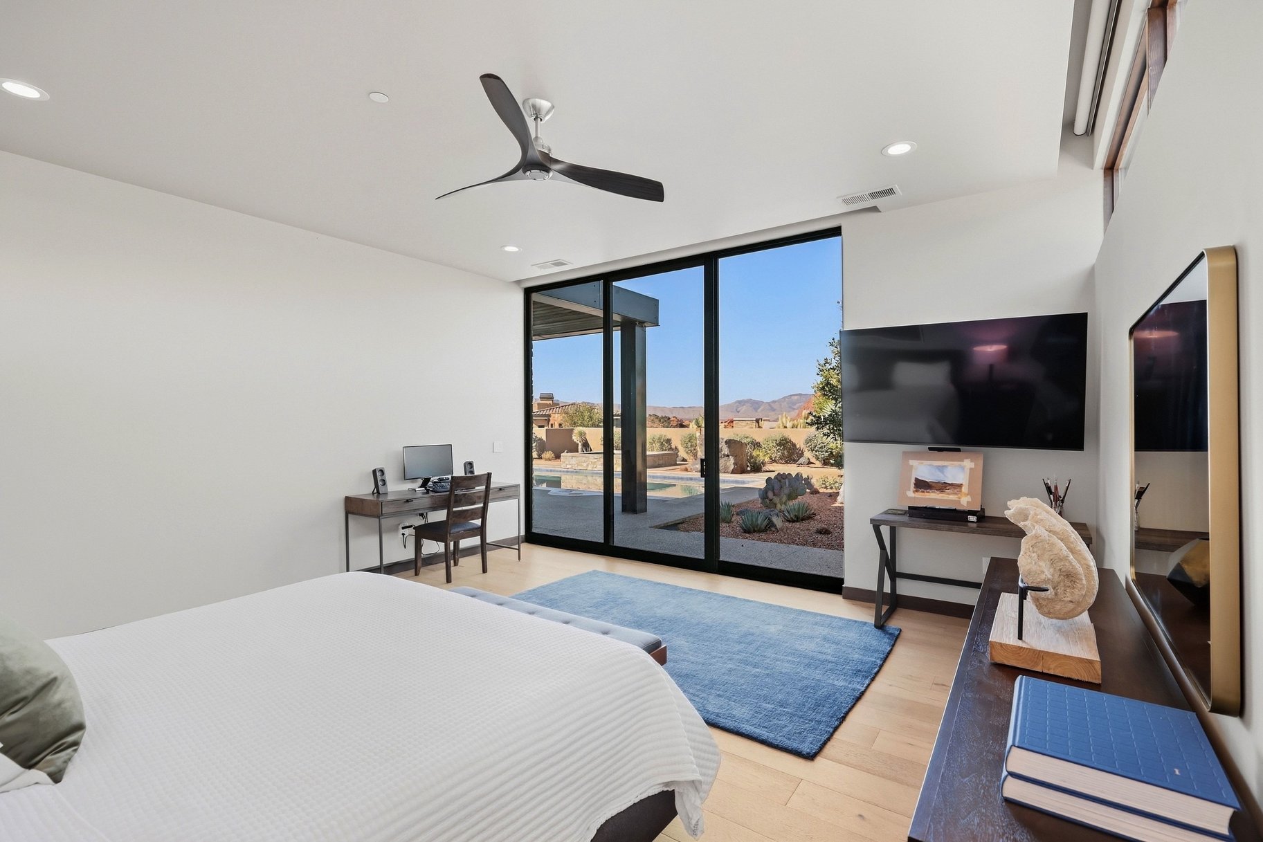  Warm Desert Modern Single Level Living in the Gated side of the Ledges Course - 物件實景