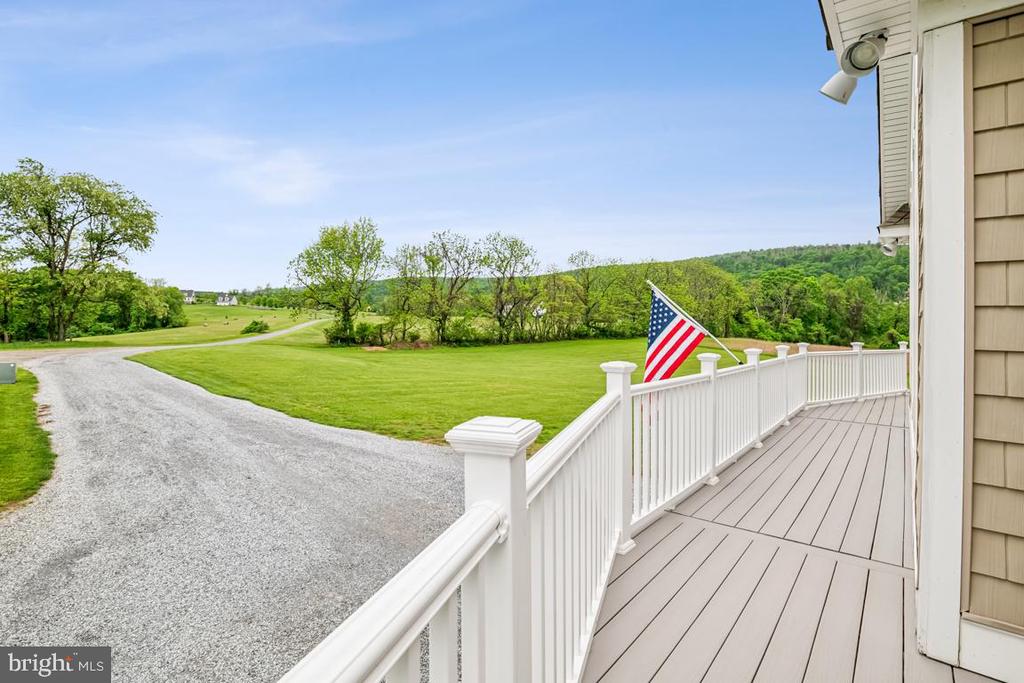 Hillsboro, Virginia, 20132, United States, 2 Bedrooms Bedrooms, ,2 BathroomsBathrooms,Residential,For Sale,1798286