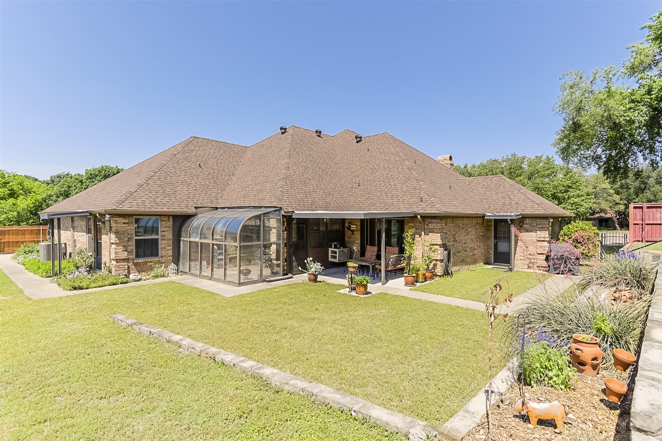 Ovilla, Texas, 75154, United States, 3 Bedrooms Bedrooms, ,4 BathroomsBathrooms,Residential,For Sale,1866219