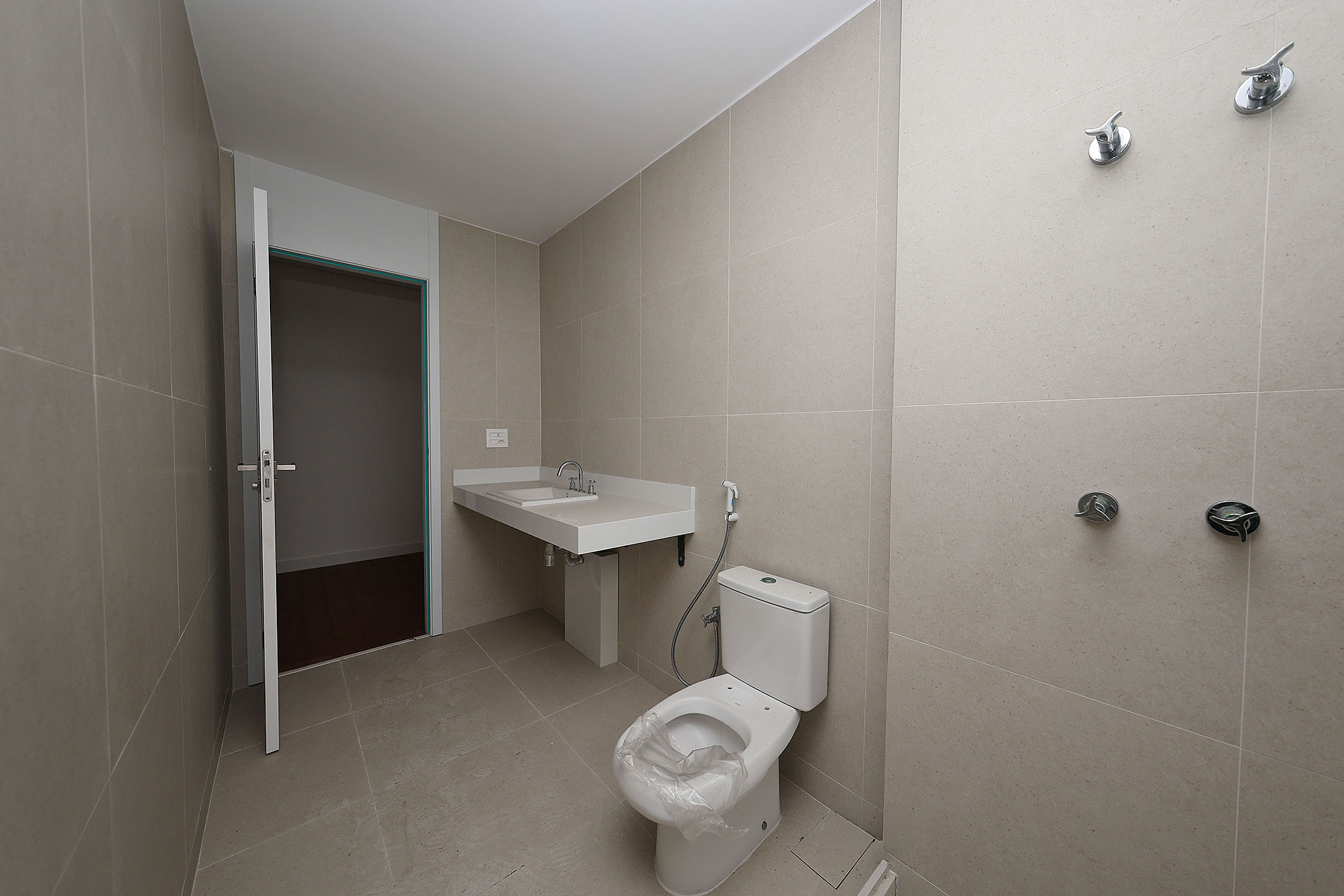  Elegant four-suite residence in a full-service residential condominium - 物件實景
