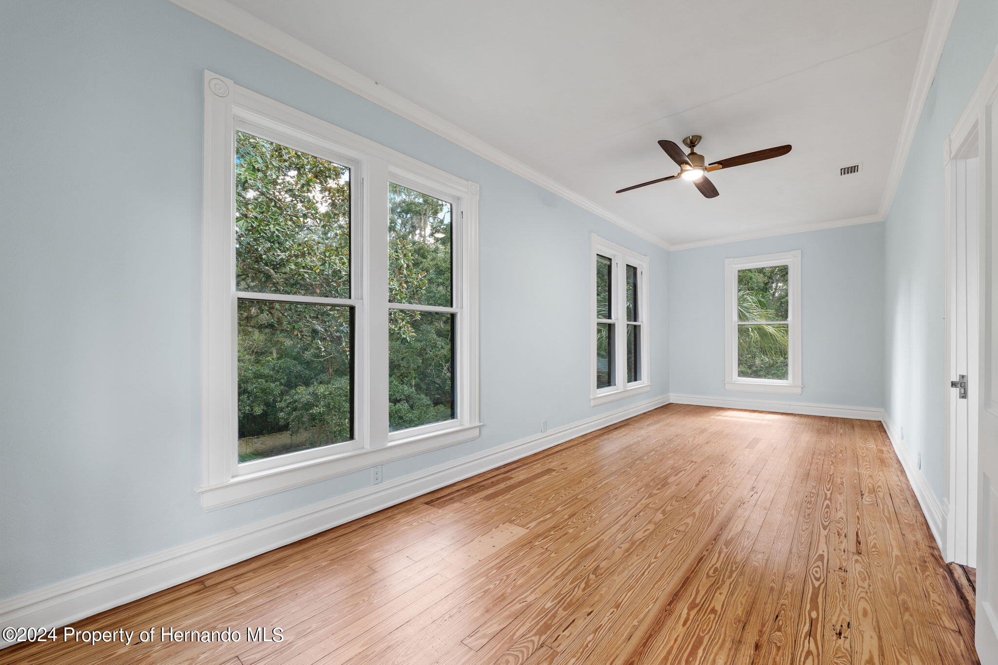 Brooksville, Florida, 34601, United States, 5 Bedrooms Bedrooms, ,3 BathroomsBathrooms,Residential,For Sale,1923467