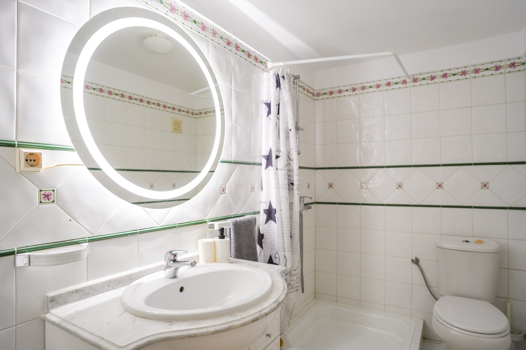  Detached house, 6 bedrooms, for Sale - 物件實景