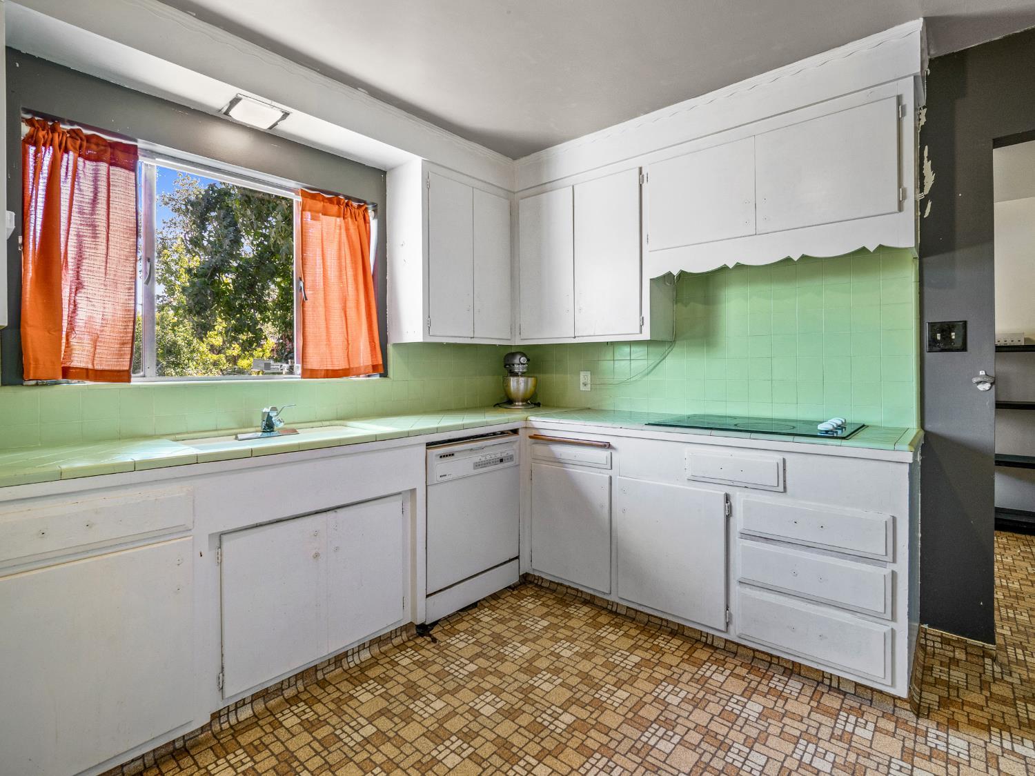 Carmichael, California, 95608, United States, ,Residential,For Sale,1938444