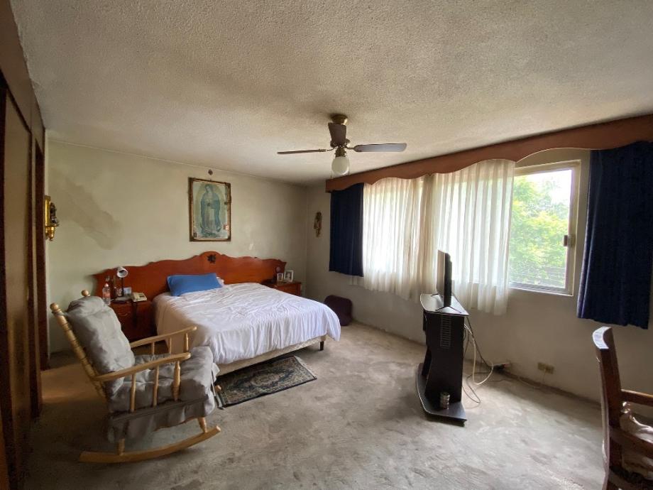 Retorno de Agua Caliente, Naucalpan de Juárez, Estado de méxico, 53910, Mexico, 4 Bedrooms Bedrooms, ,2 BathroomsBathrooms,Residential,For Sale,Retorno de Agua Caliente,1599387