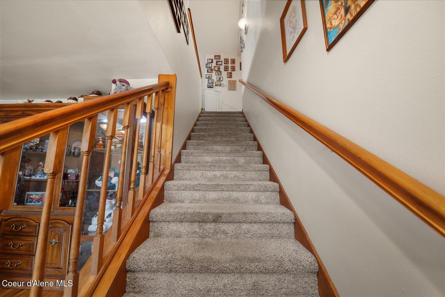 Metaline Falls, Washington, 99153, United States, 5 Bedrooms Bedrooms, ,3 BathroomsBathrooms,Residential,For Sale,1980097