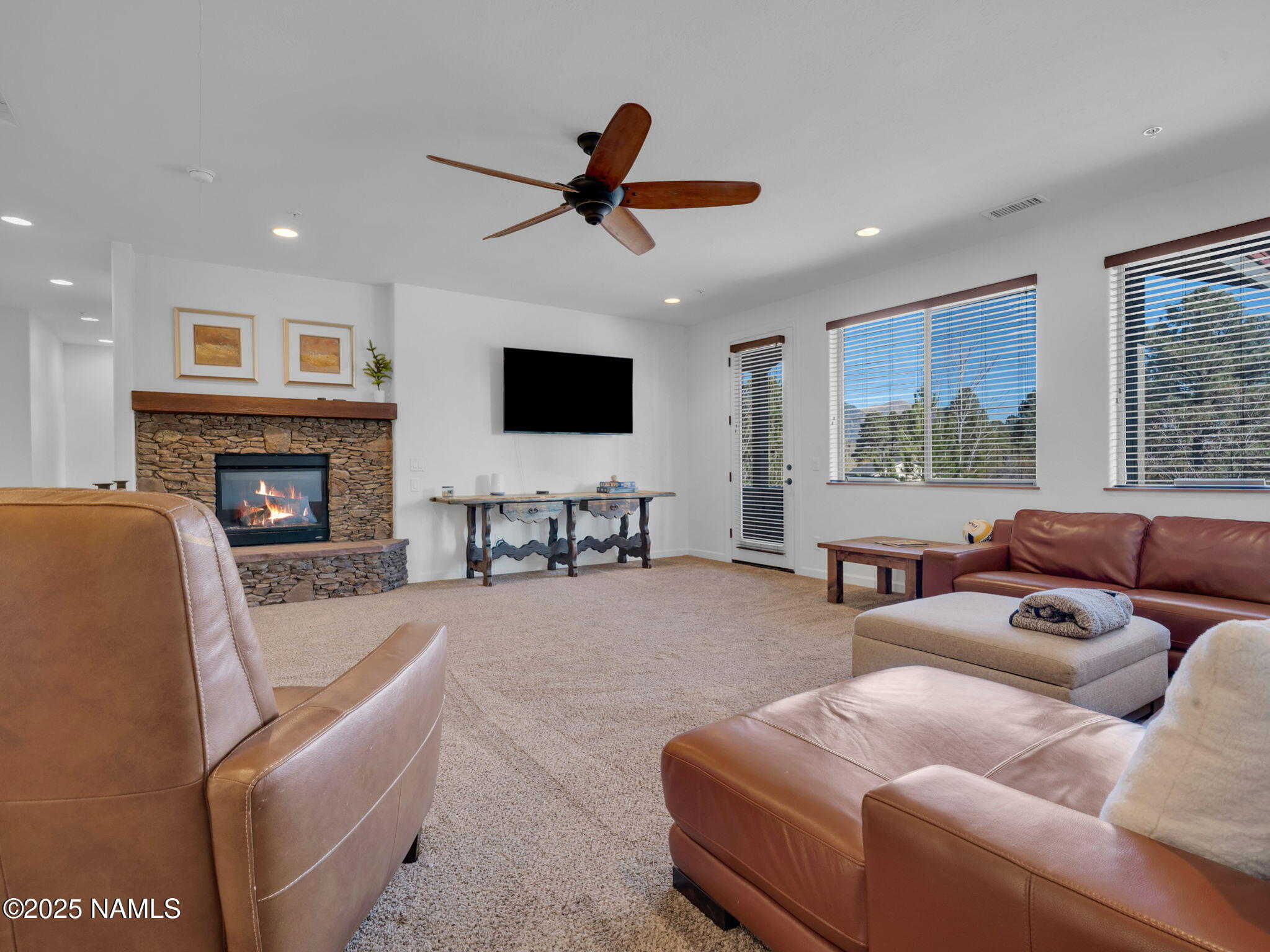 Flagstaff, Arizona, 86001, United States, 3 Bedrooms Bedrooms, ,3 BathroomsBathrooms,Residential,For Sale,1989174