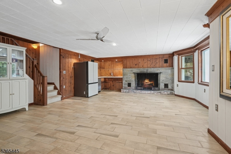 Kinnelon Boro, New Jersey, 07405-2443, United States, 4 Bedrooms Bedrooms, ,3 BathroomsBathrooms,Residential,For Sale,1861963