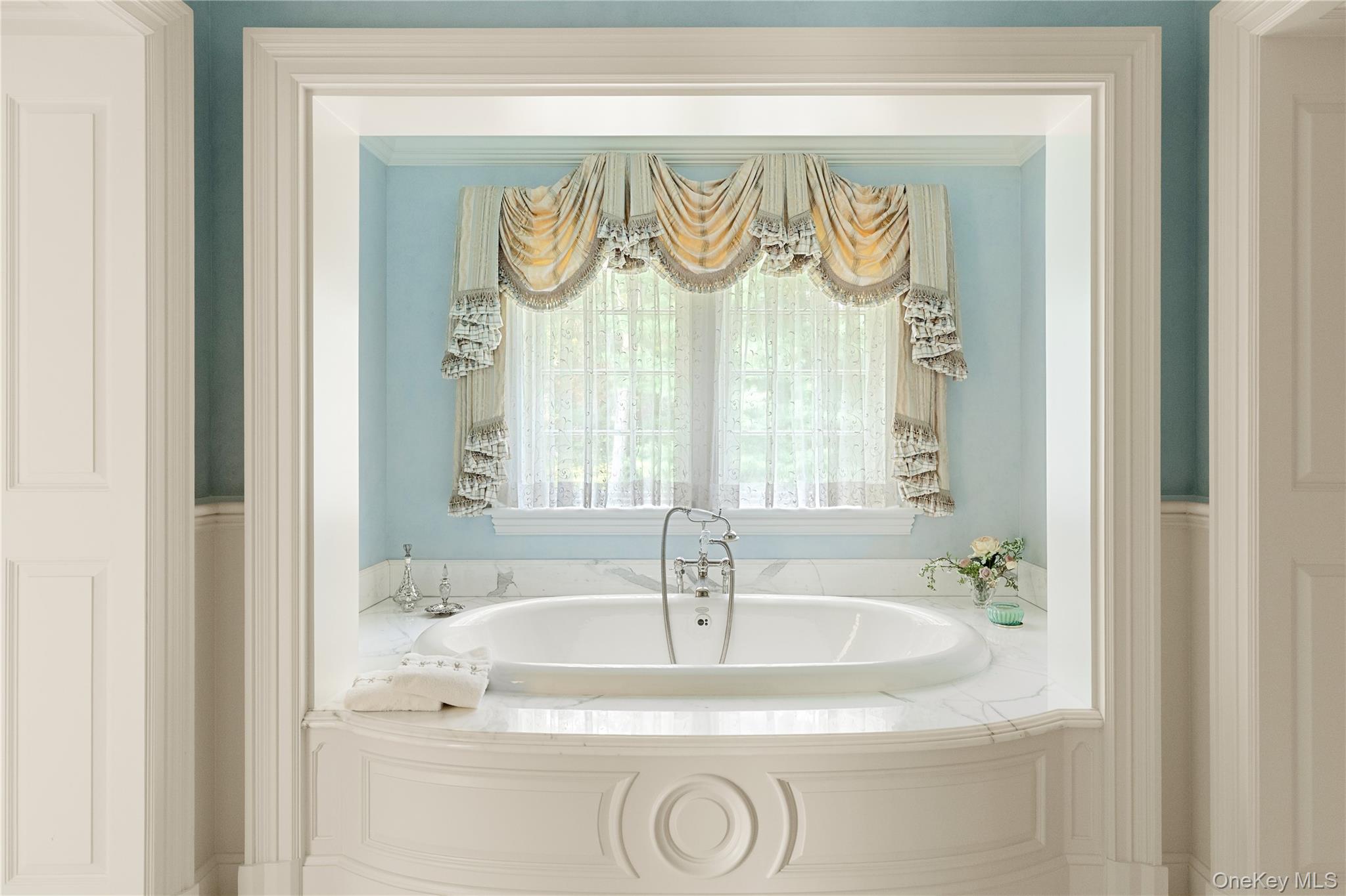  39 Chestnut Hill Drive, Upper Brookville, NY, 11771 - 物件實景