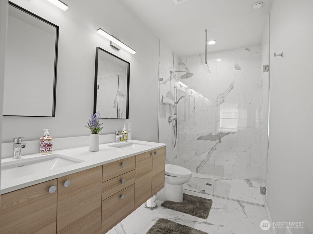 Bothell, Washington, 98011, United States, 4 Bedrooms Bedrooms, ,1 BathroomBathrooms,Residential,For Sale,2022802
