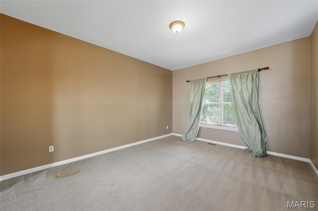 Eureka, Missouri, 63025, United States, 4 Bedrooms Bedrooms, ,3 BathroomsBathrooms,Residential,For Sale,1955087