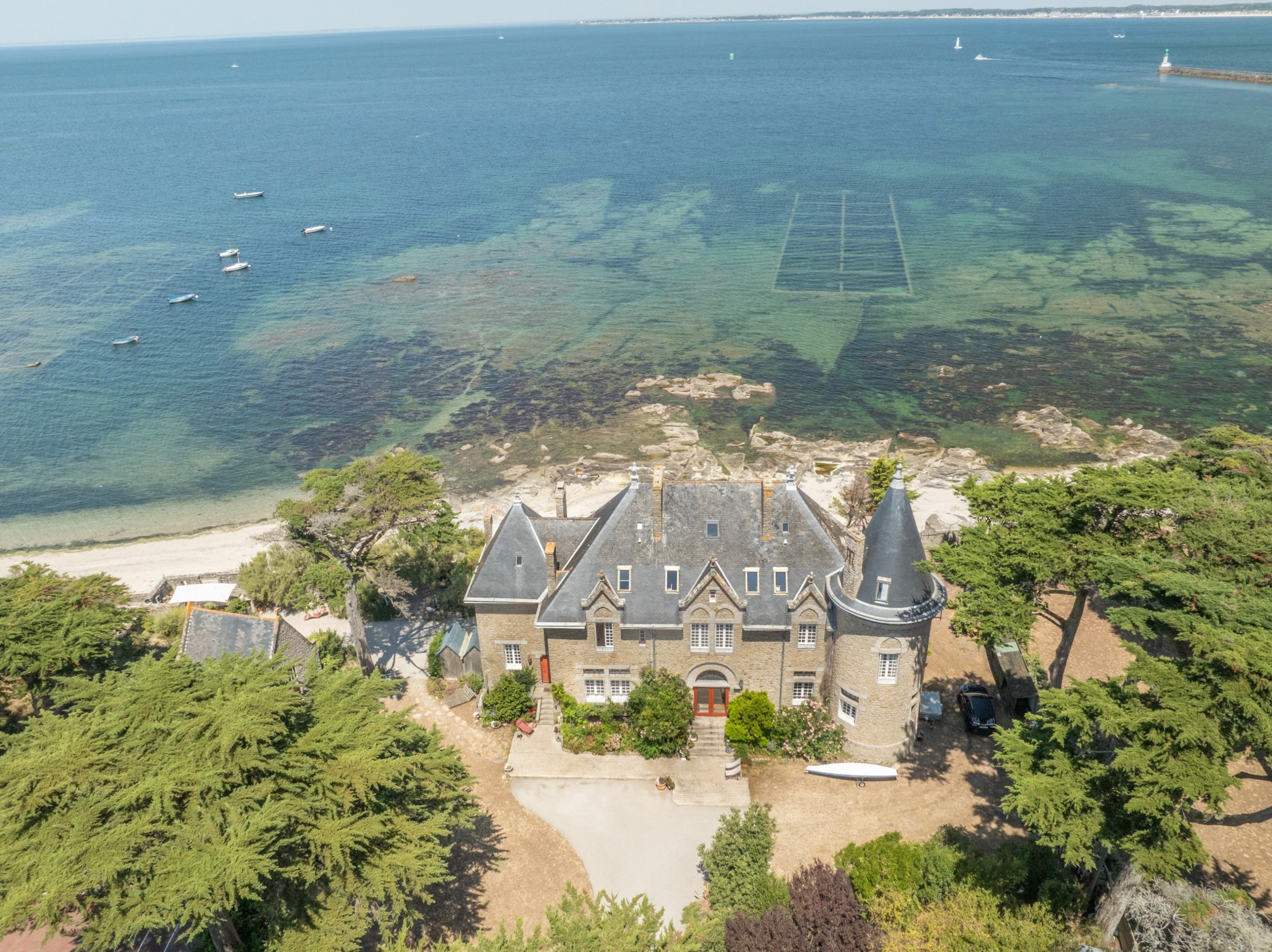  Le Croisic: An Exceptional Manor House Steeped in History, Overlooking the Ocean - 物件實景