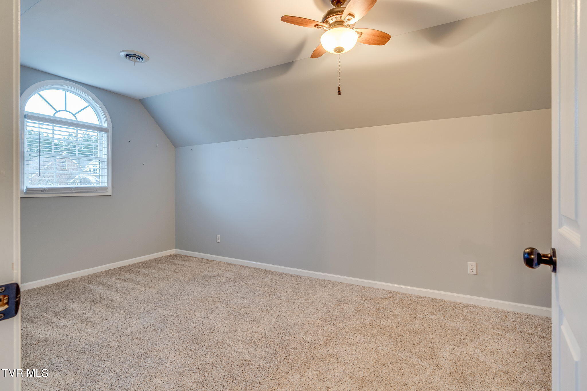 Gray, Tennessee, 37615, United States, 3 Bedrooms Bedrooms, ,4 BathroomsBathrooms,Residential,For Sale,1978151