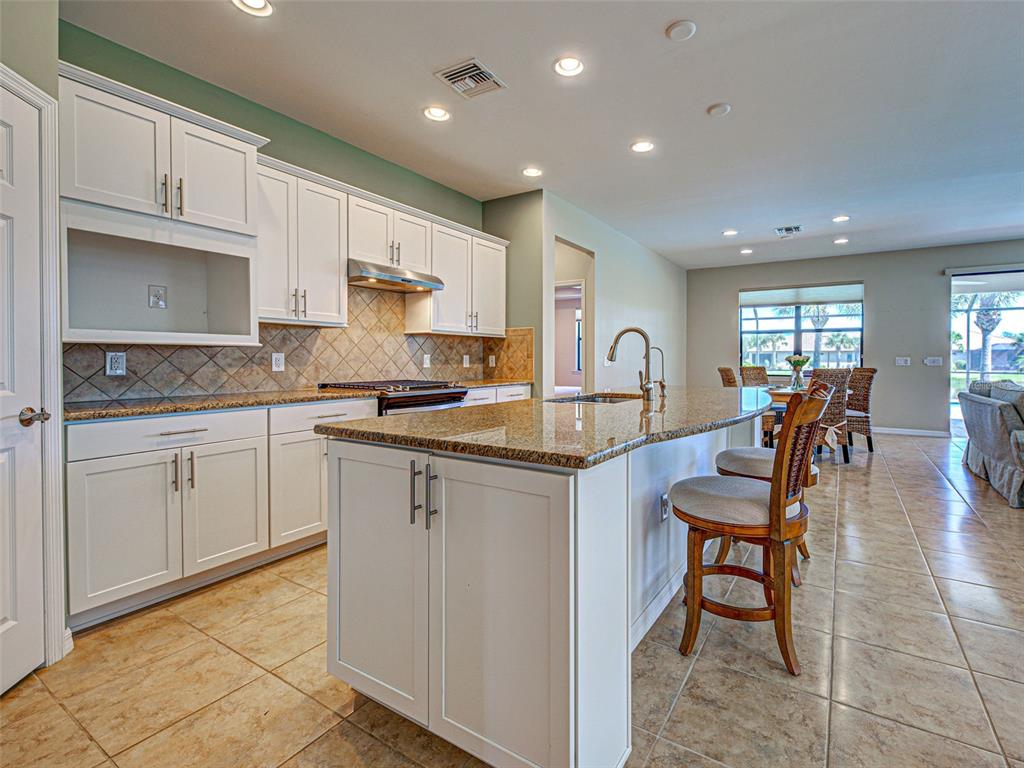 Venice, Florida, 34293, United States, 2 Bedrooms Bedrooms, ,2 BathroomsBathrooms,Residential,For Sale,1933036
