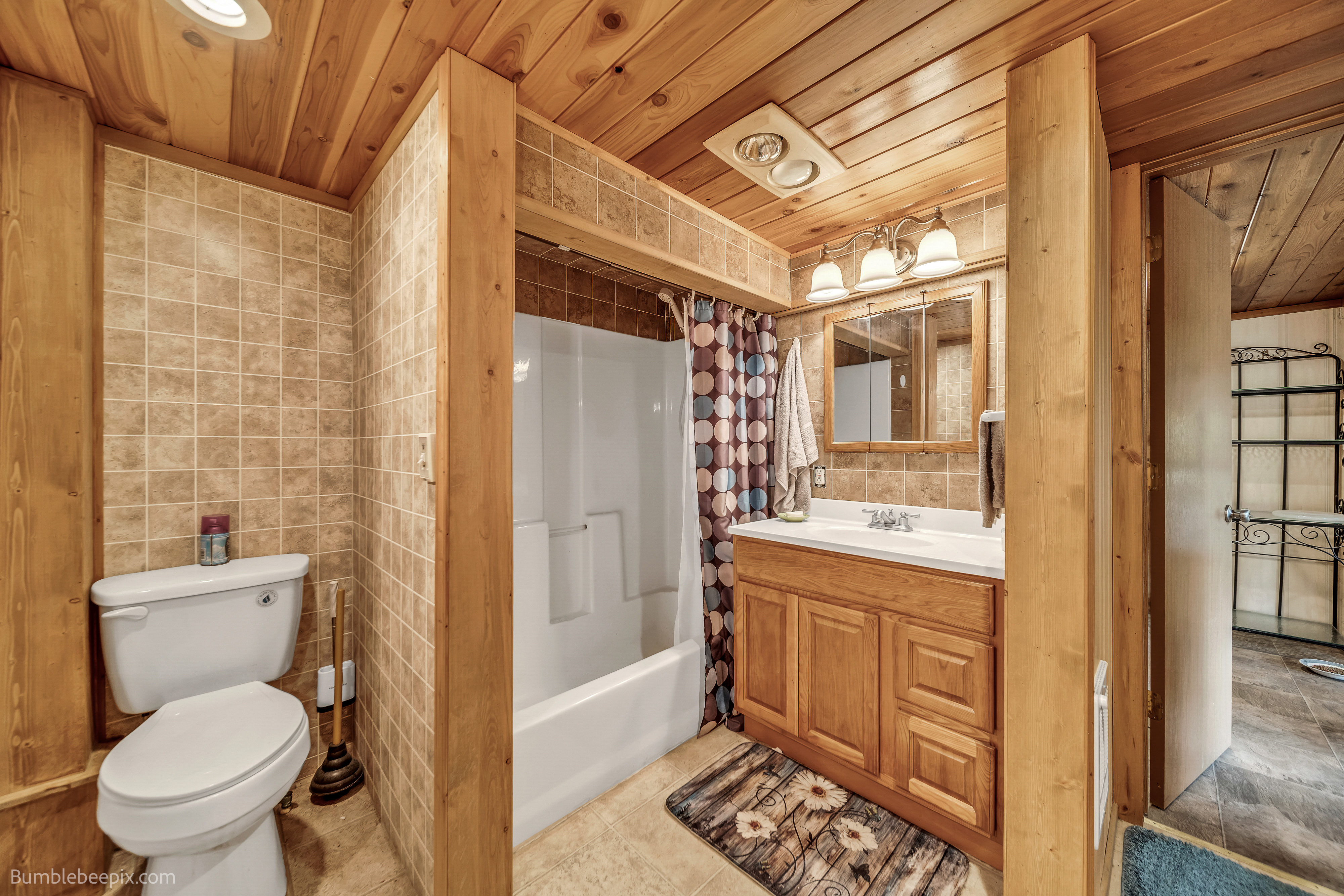 Cusick, Washington, 99119, United States, 4 Bedrooms Bedrooms, ,1 BathroomBathrooms,Residential,For Sale,1988641