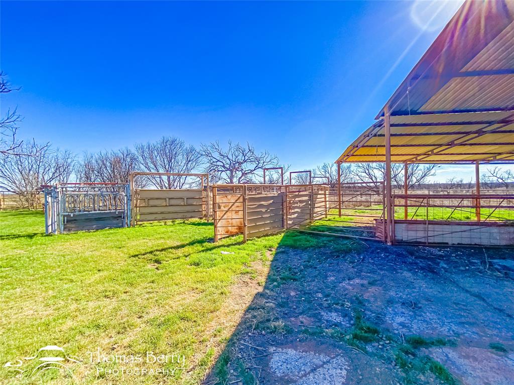 Stamford, Texas, 79553, United States, 3 Bedrooms Bedrooms, ,3 BathroomsBathrooms,Residential,For Sale,1696805