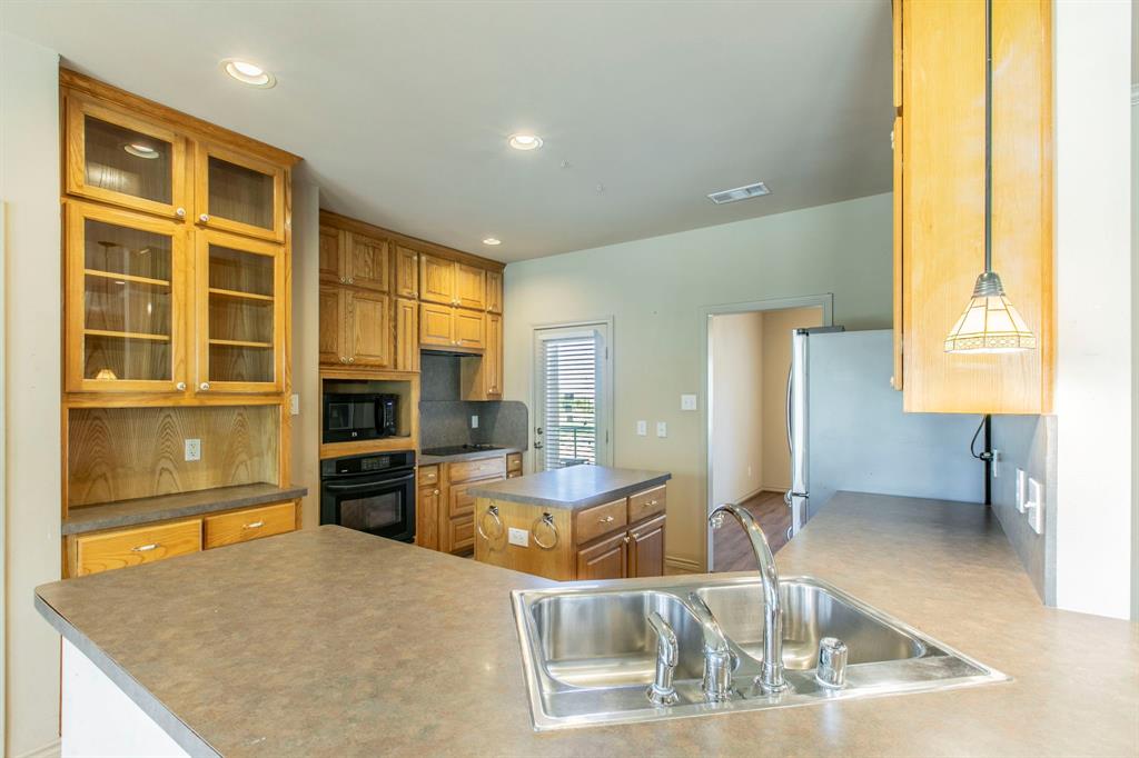 Cedar Hill, Texas, 75104, United States, 3 Bedrooms Bedrooms, ,2 BathroomsBathrooms,Residential,For Sale,2002451