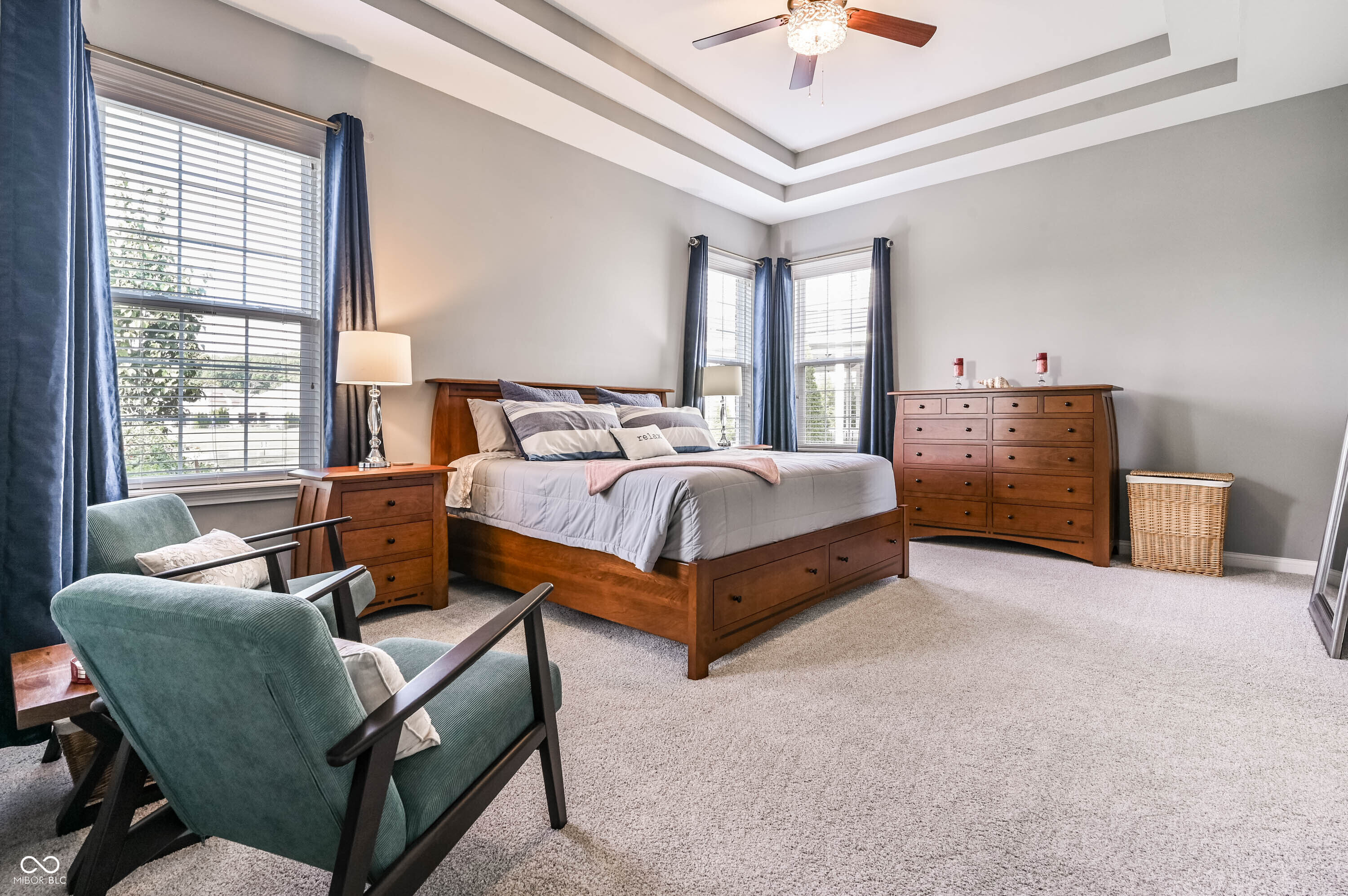 Zionsville, Indiana, 46077, United States, 4 Bedrooms Bedrooms, ,4 BathroomsBathrooms,Residential,For Sale,1942762