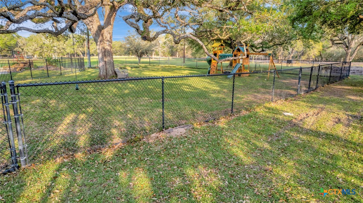 Inez, Texas, 77968, United States, 3 Bedrooms Bedrooms, ,3 BathroomsBathrooms,Residential,For Sale,1760733