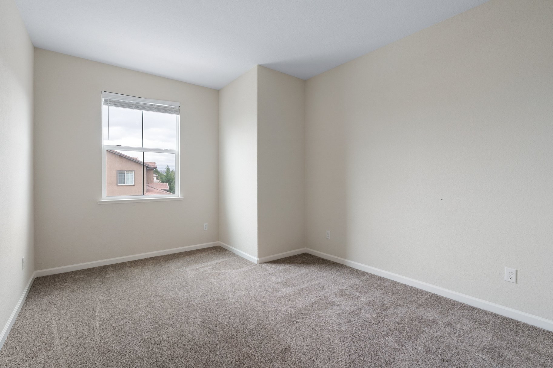  Two Story Walking Distance to Red Hawk Golf Course - 物件實景