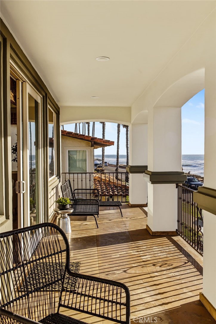 San Diego, California, 92107, United States, 6 Bedrooms Bedrooms, ,5 BathroomsBathrooms,Residential,For Sale,1843009
