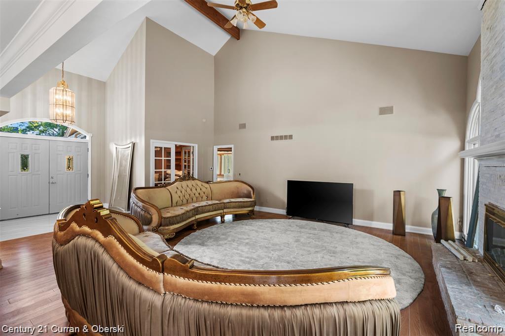 Shelby Charter Township, Michigan, 48317, United States, 4 Bedrooms Bedrooms, ,4 BathroomsBathrooms,Residential,For Sale,2010961