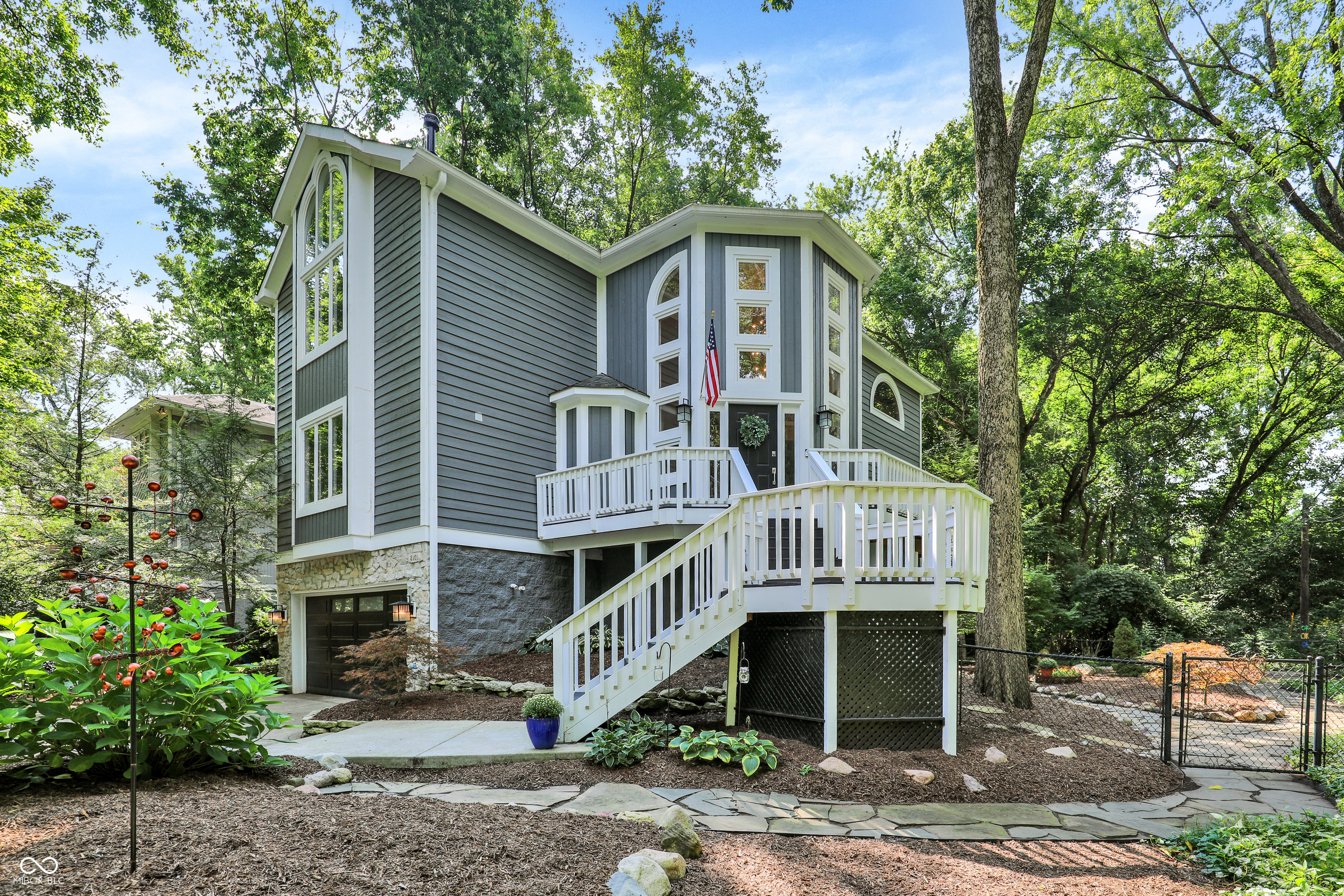 Indianapolis, Indiana, 46240, United States, 4 Bedrooms Bedrooms, ,3 BathroomsBathrooms,Residential,For Sale,1974215