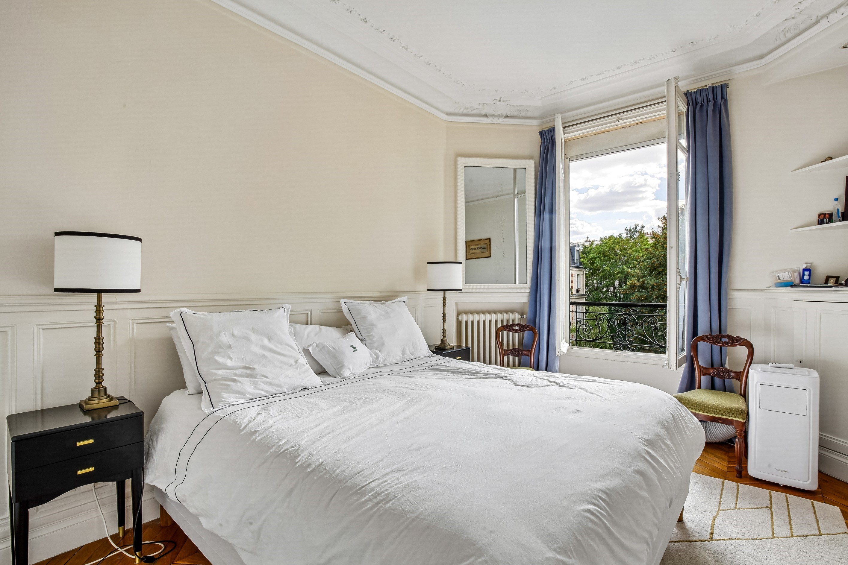  16th Arrondissement Town Hall: Elegant Upper-Floor Apartment - 物件實景