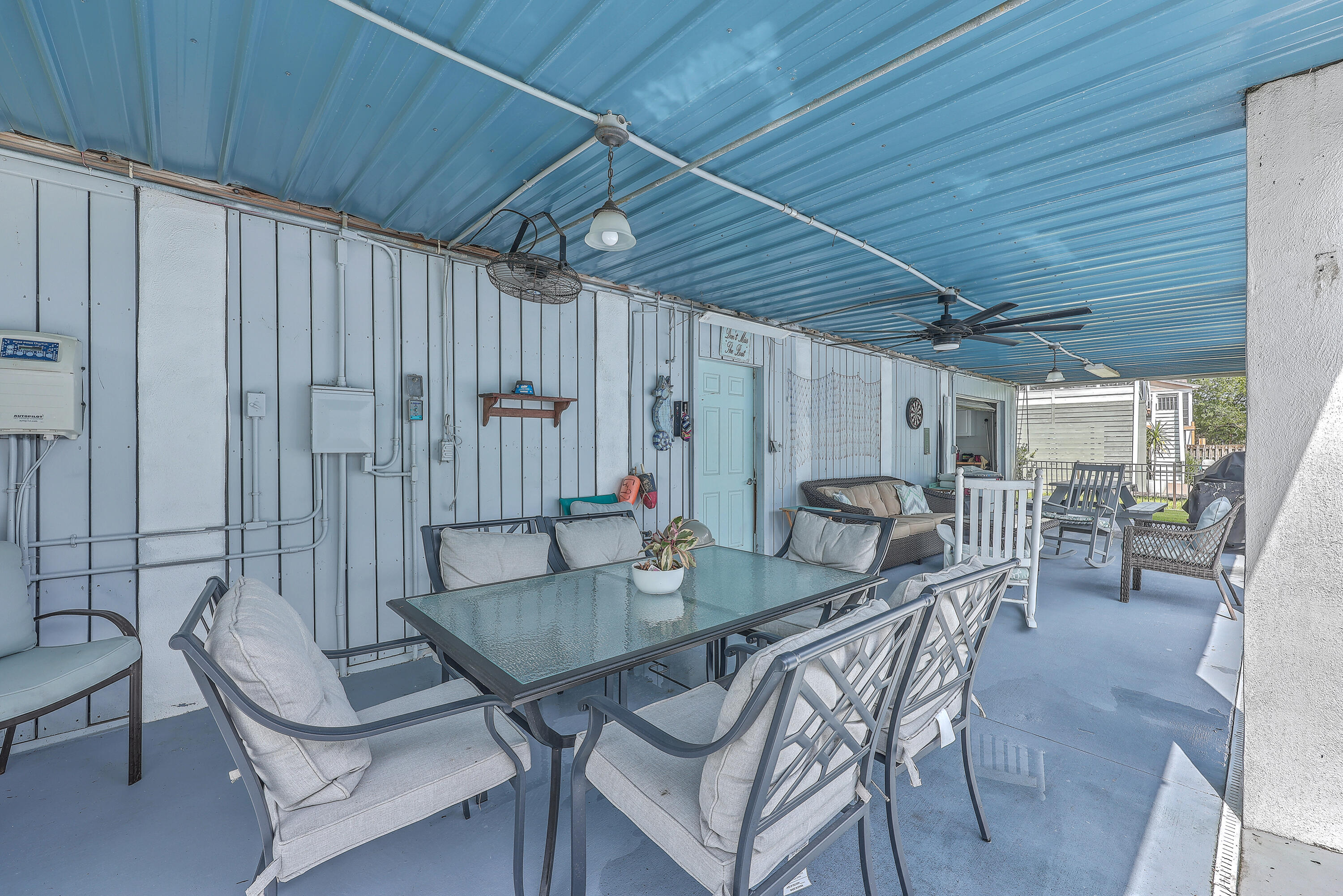 Mount Pleasant, South Carolina, 29466, United States, 3 Bedrooms Bedrooms, ,4 BathroomsBathrooms,Residential,For Sale,1798311