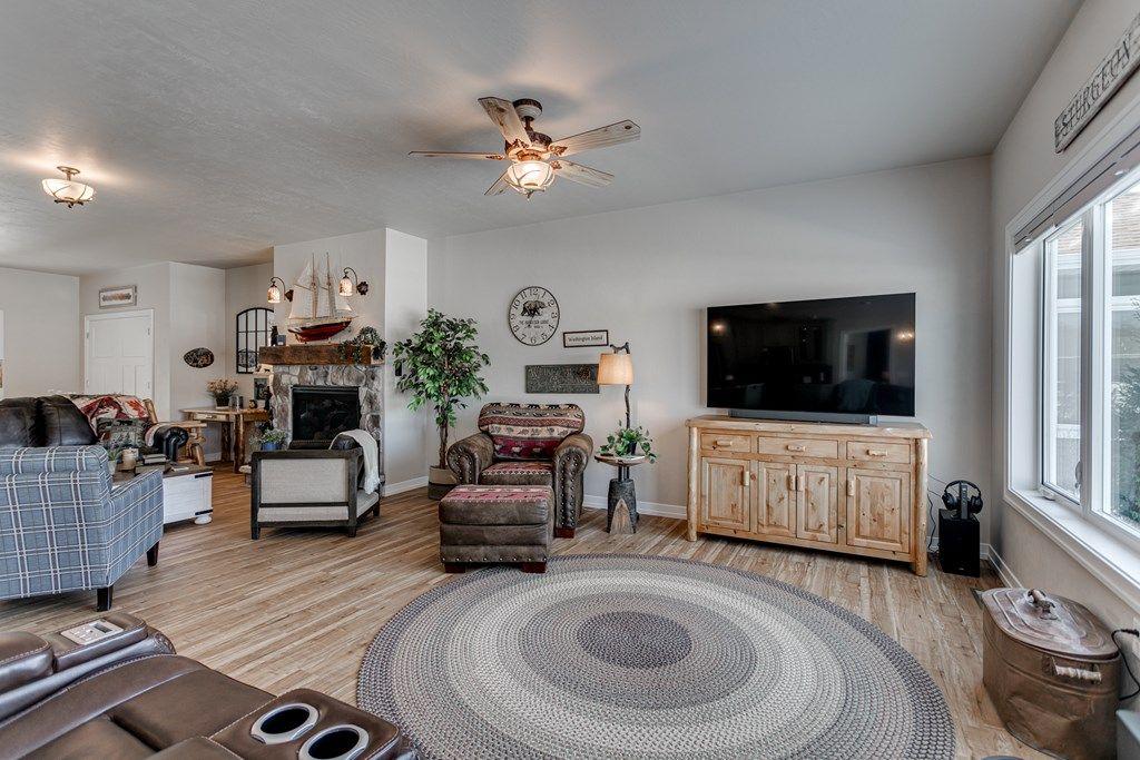 Egg Harbor, Wisconsin, 54209, United States, 2 Bedrooms Bedrooms, ,2 BathroomsBathrooms,Residential,For Sale,1721513