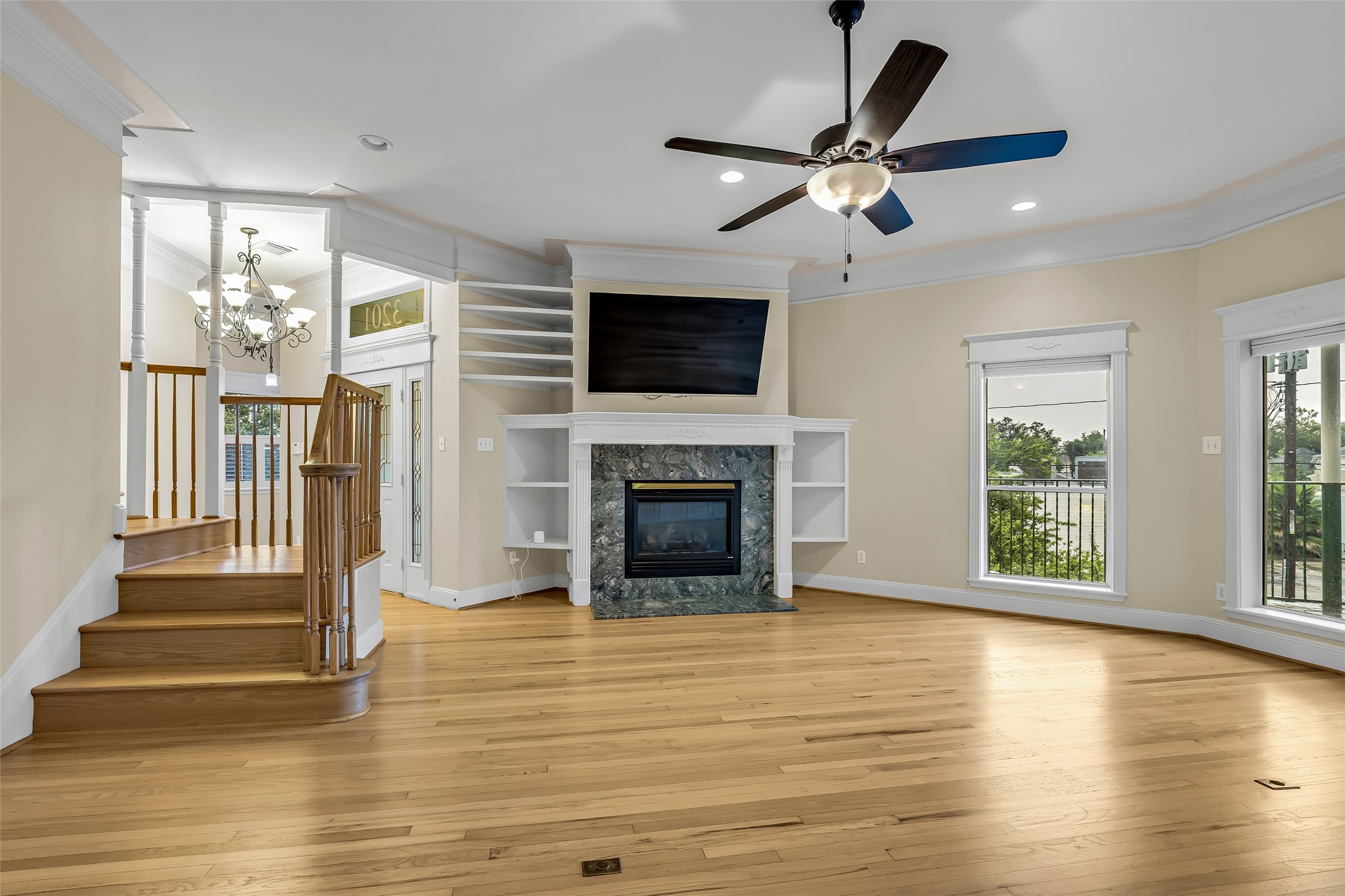  3201 White Oak Drive - 物件實景