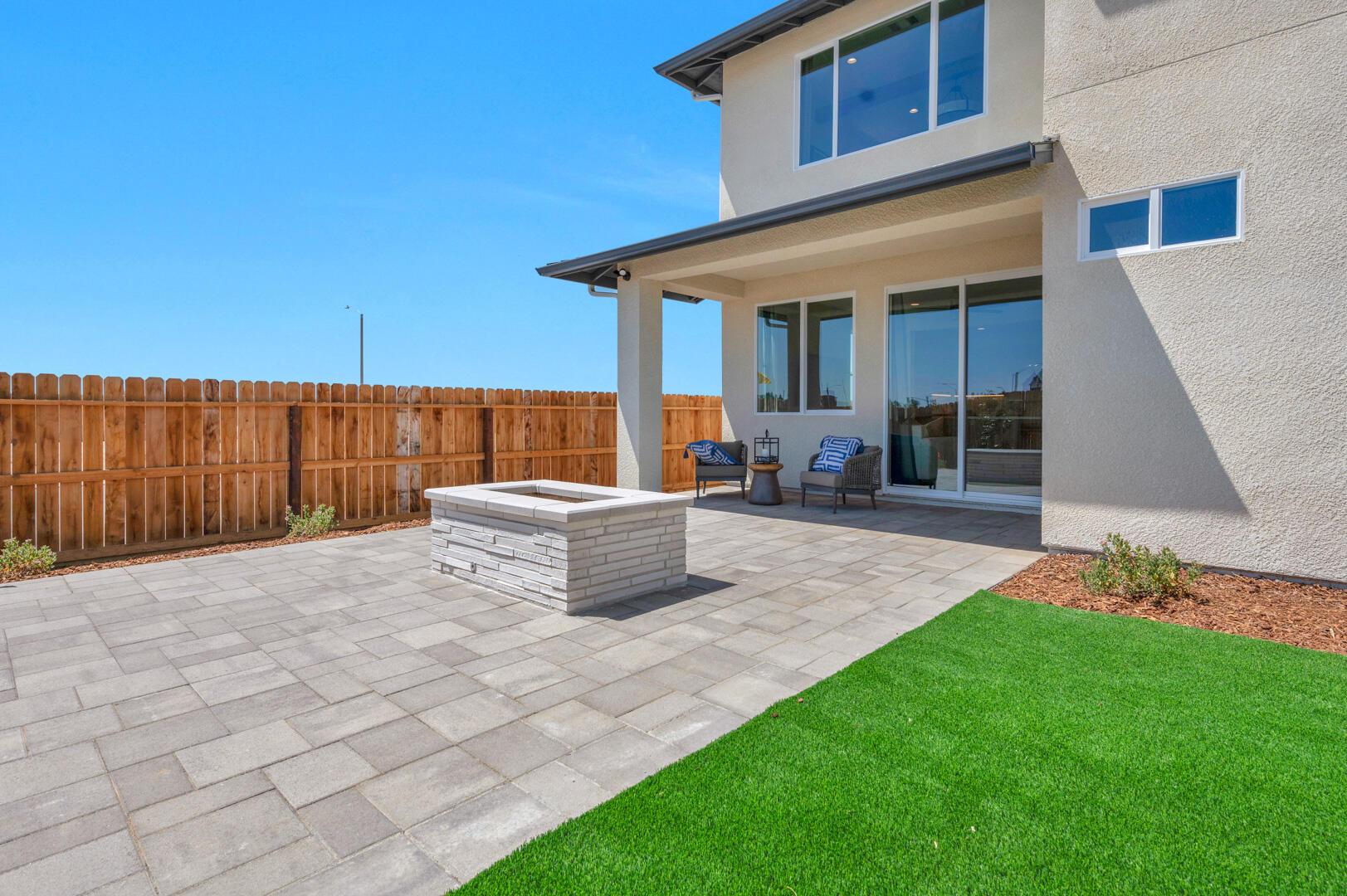 Tulare, California, 93274, United States, 4 Bedrooms Bedrooms, ,3 BathroomsBathrooms,Residential,For Sale,1975165