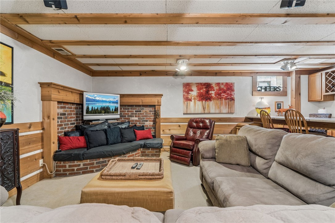 Level Green, Pennsylvania, 15085, United States, 4 Bedrooms Bedrooms, ,4 BathroomsBathrooms,Residential,For Sale,2049075