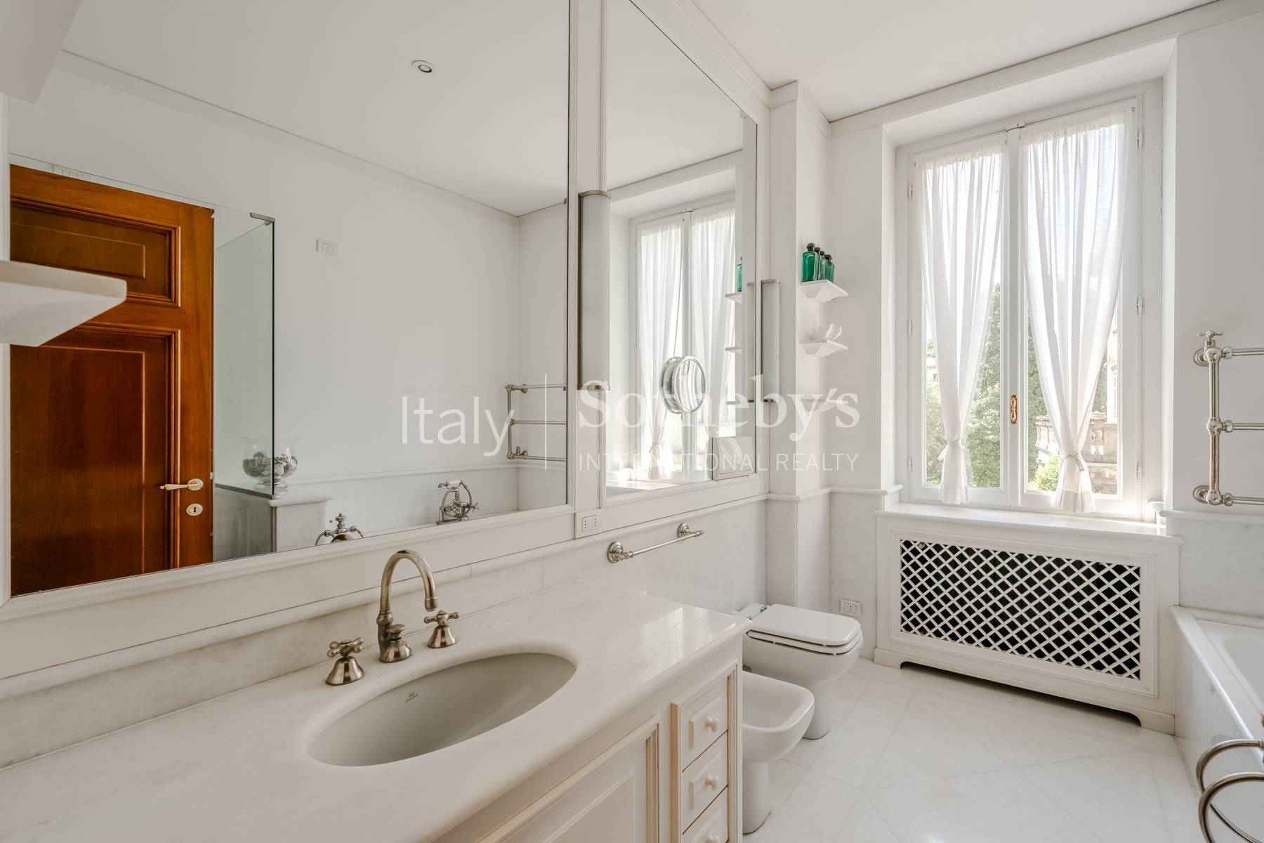  Elegant residence in the heart of Cernobbio - 物件實景