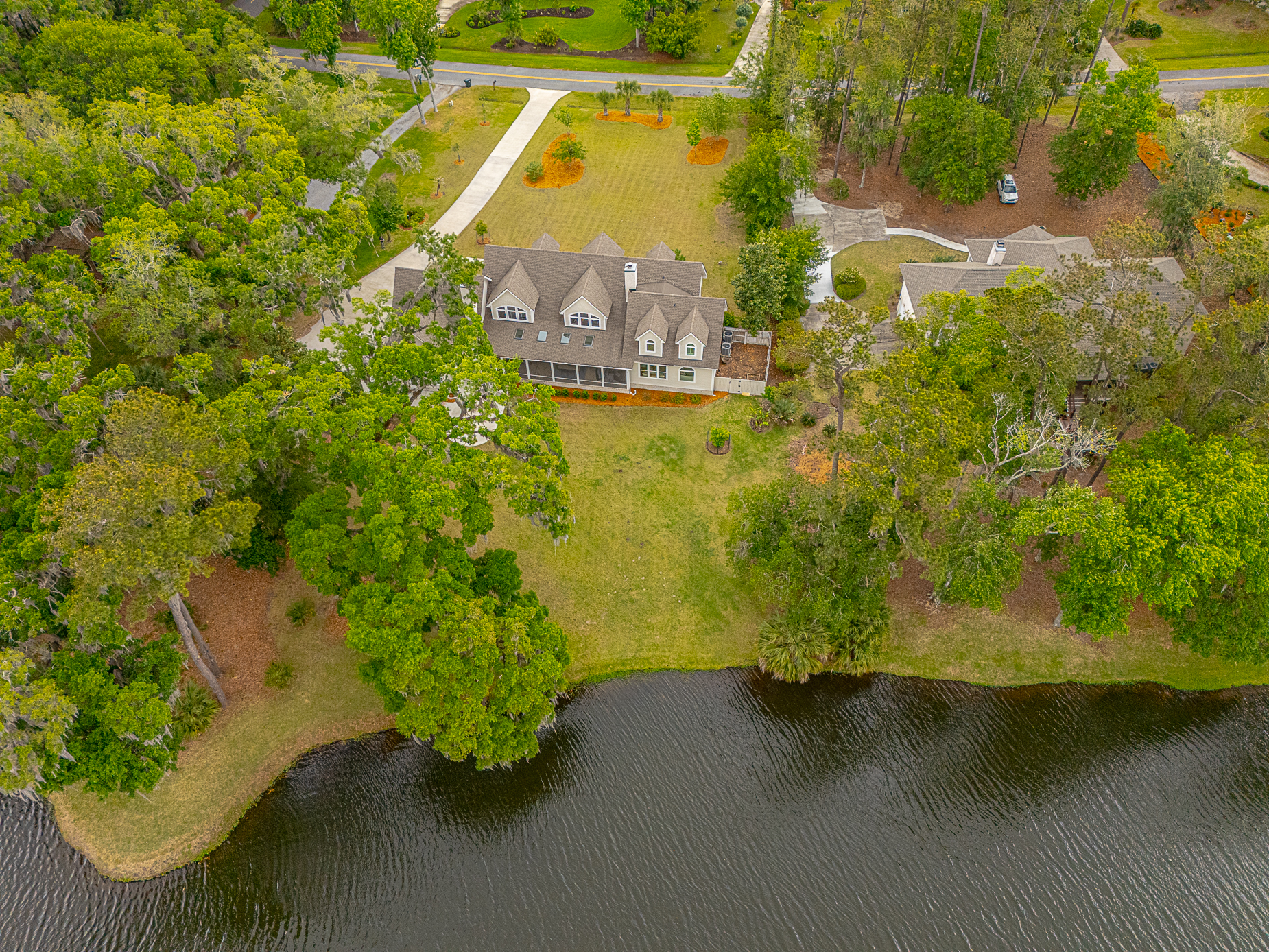  165 Butler Lake Drive - 物件實景